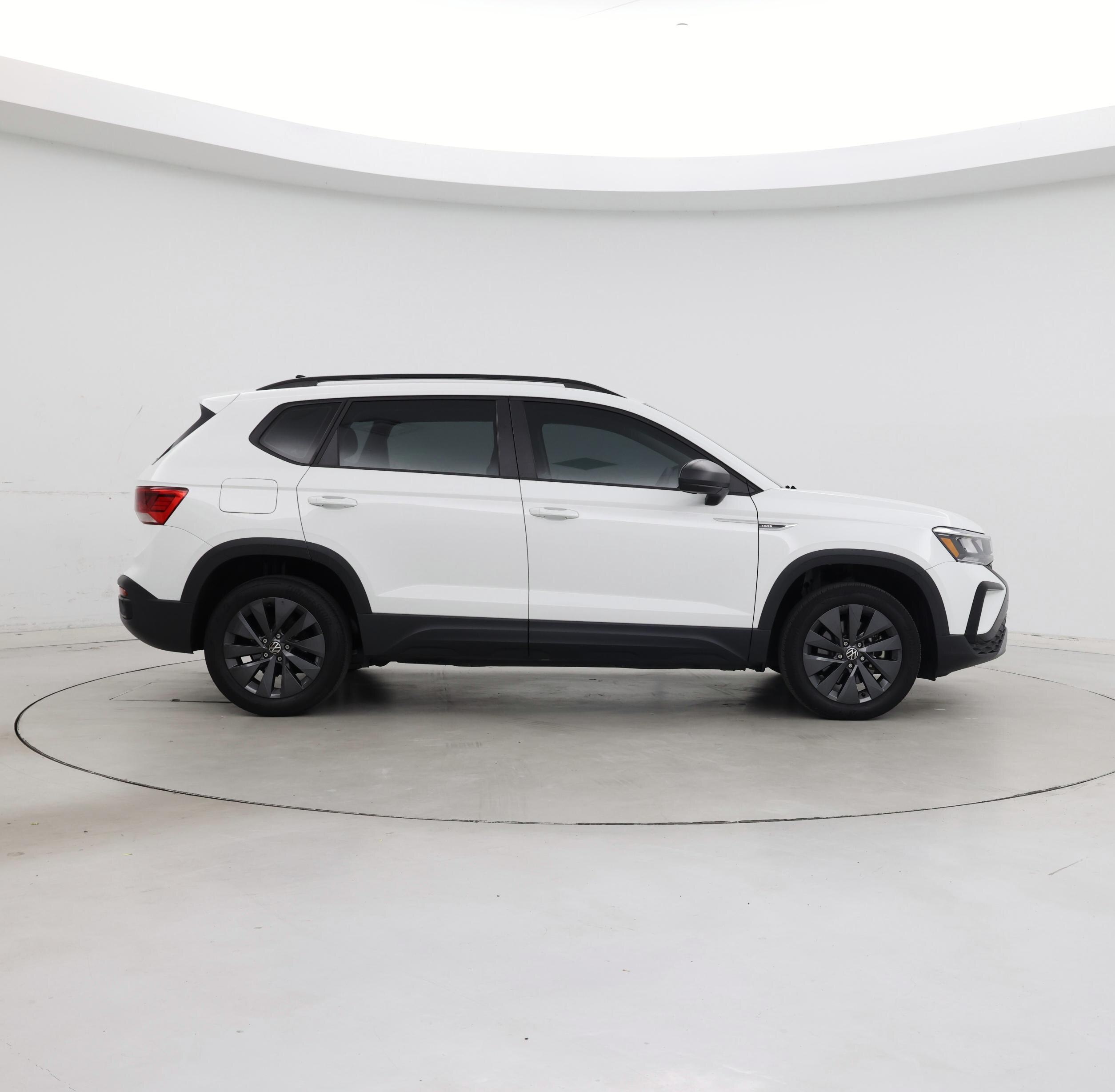 Thumbnail: 2022 Volkswagen Taos - 7