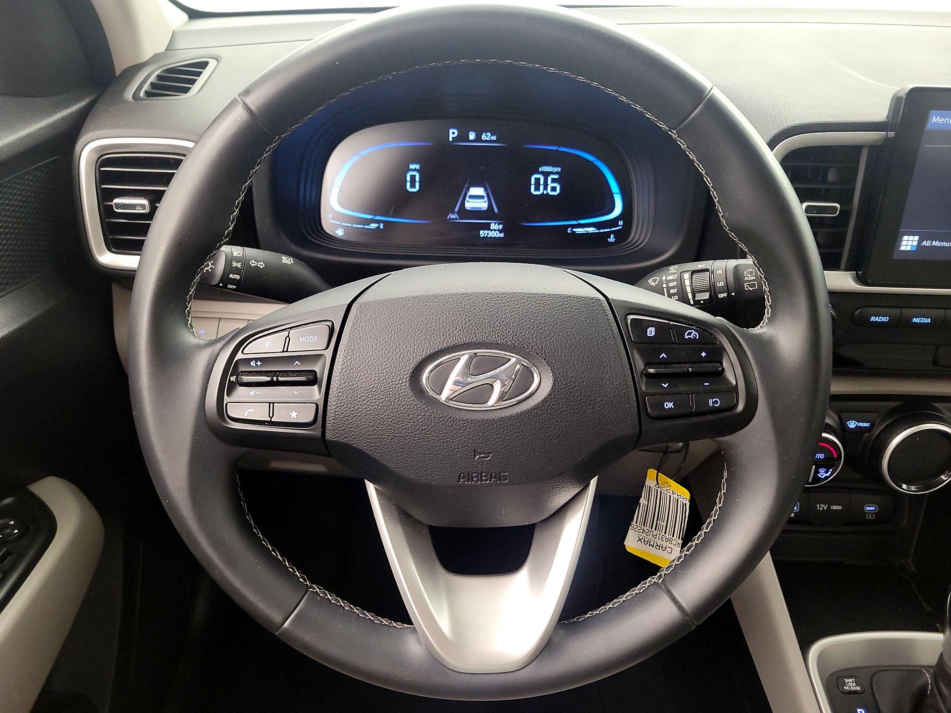 Thumbnail: 2023 Hyundai Venue - 10