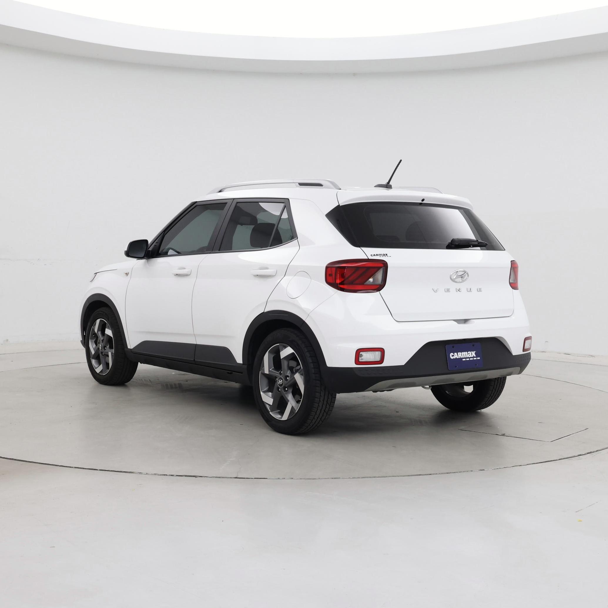 Thumbnail: 2023 Hyundai Venue - 2