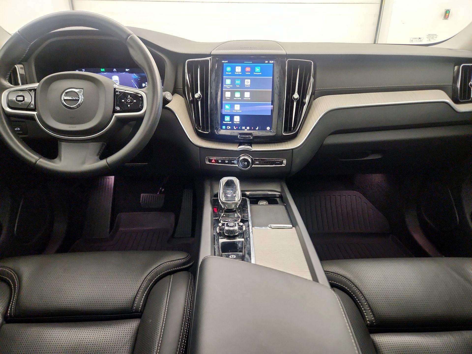 Thumbnail: 2022 Volvo XC60 - 9