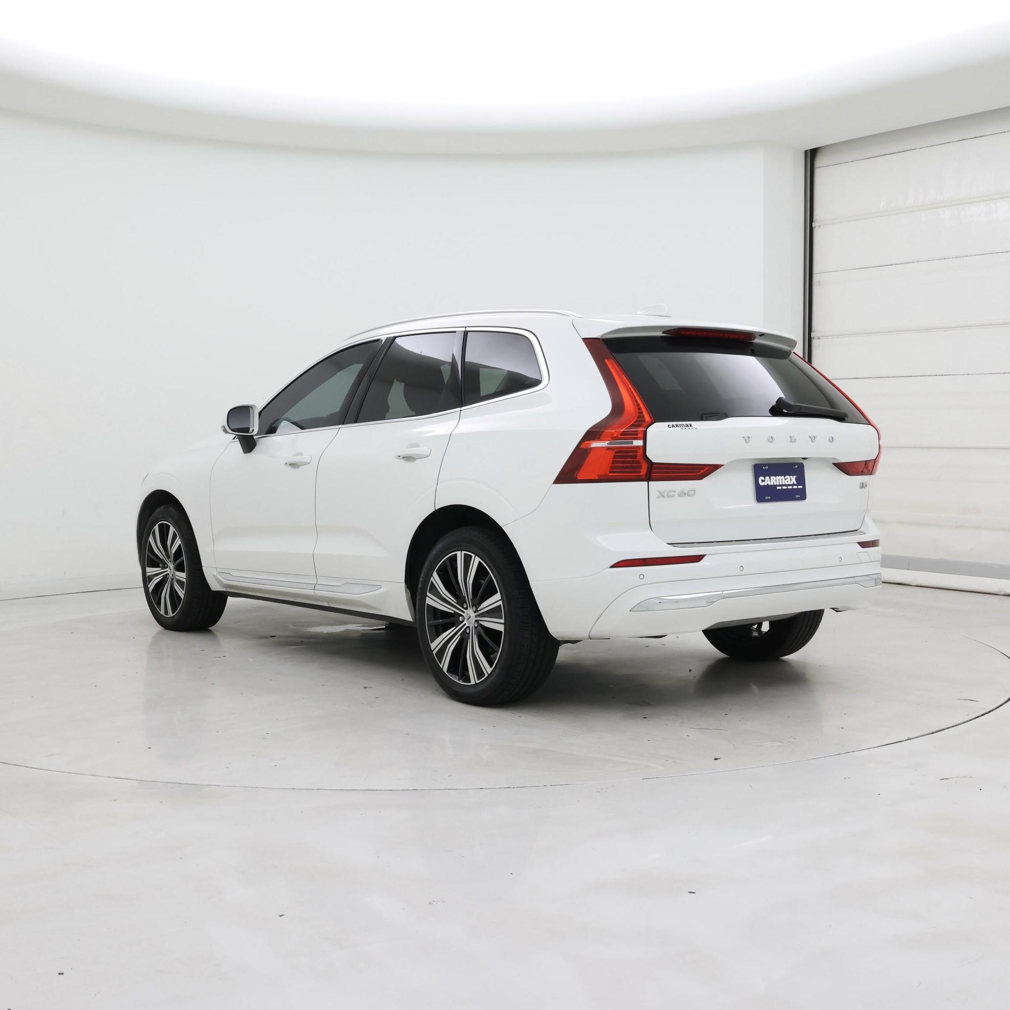 Thumbnail: 2022 Volvo XC60 - 2