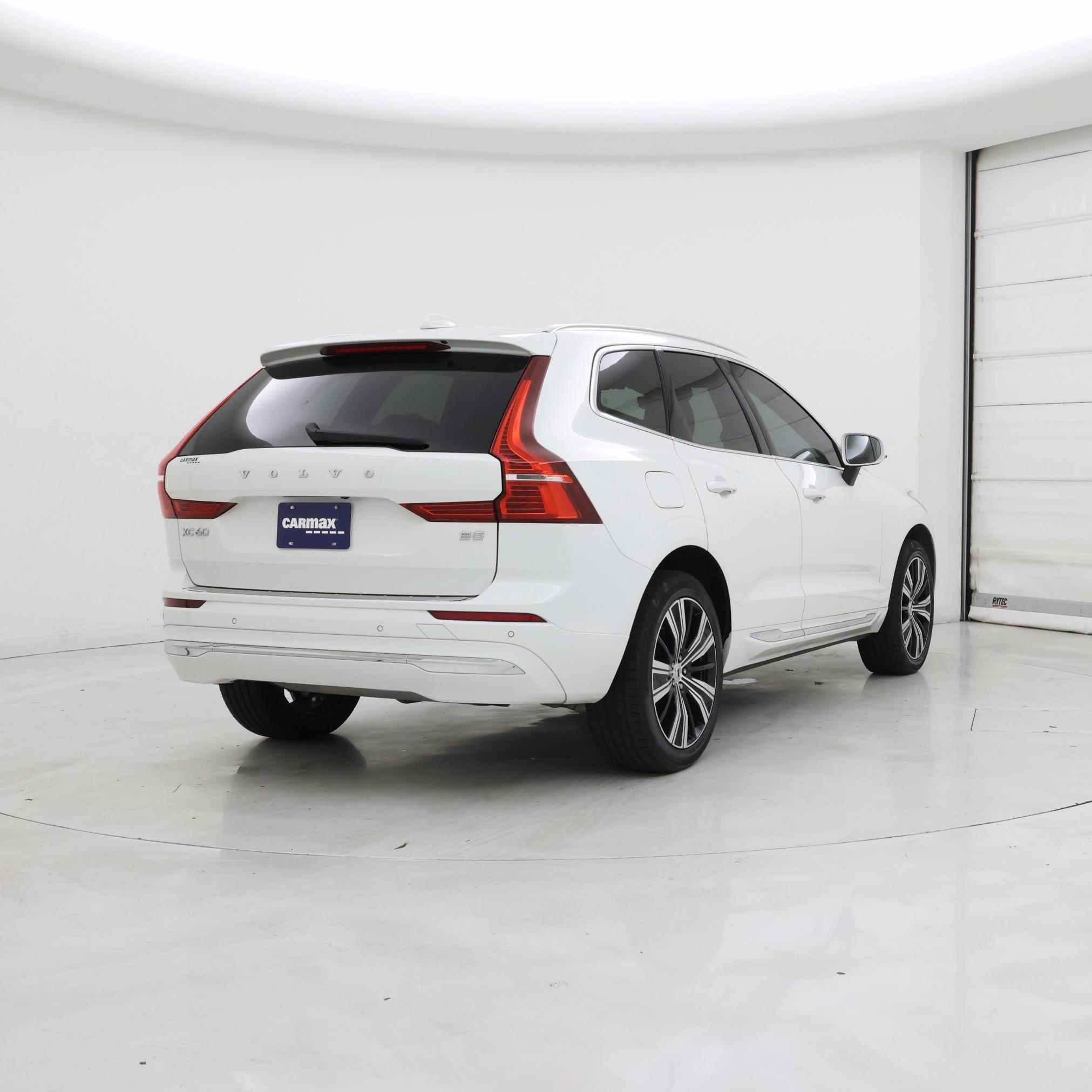 Thumbnail: 2022 Volvo XC60 - 8