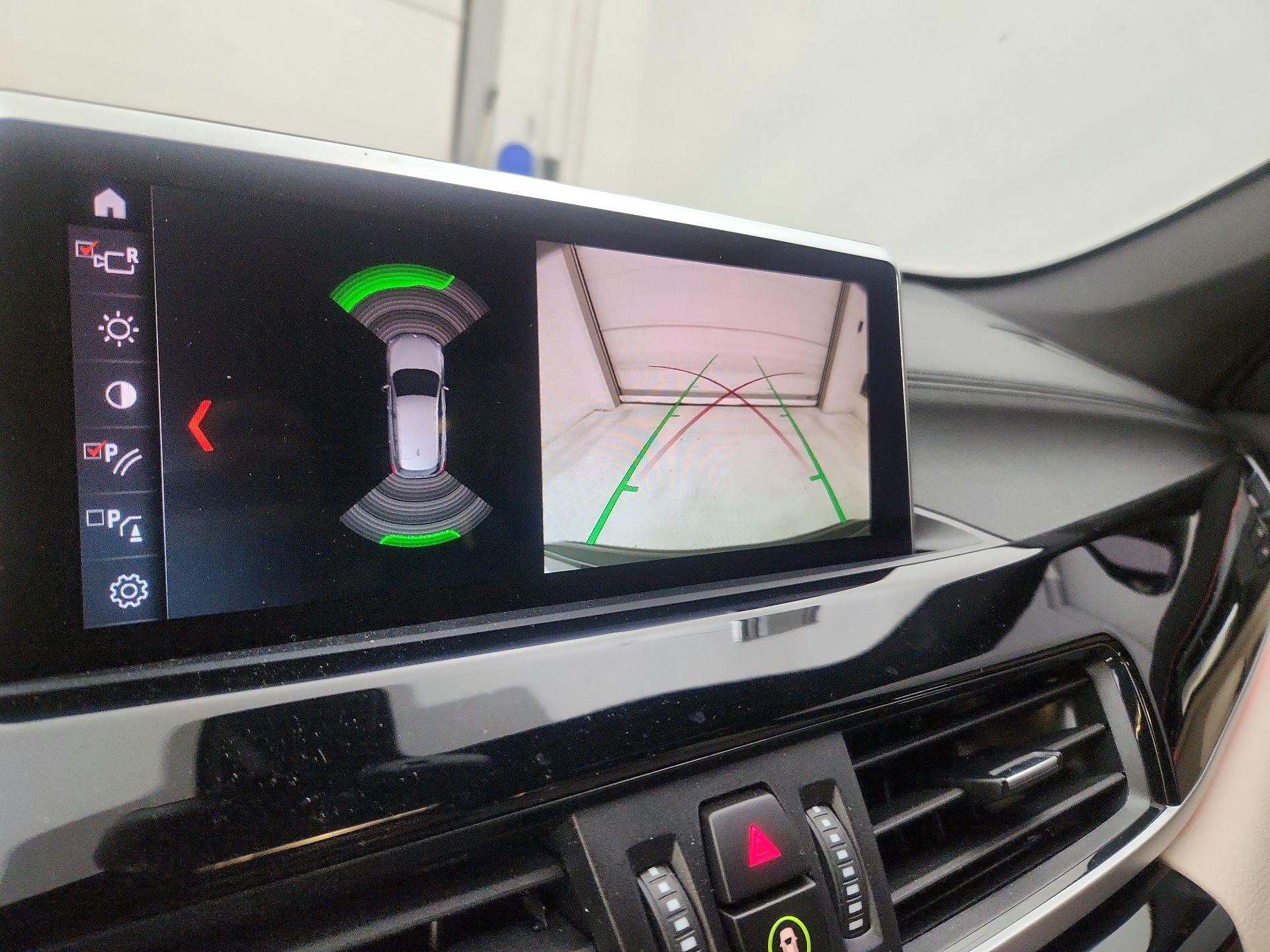 Thumbnail: 2022 BMW X1 - 15