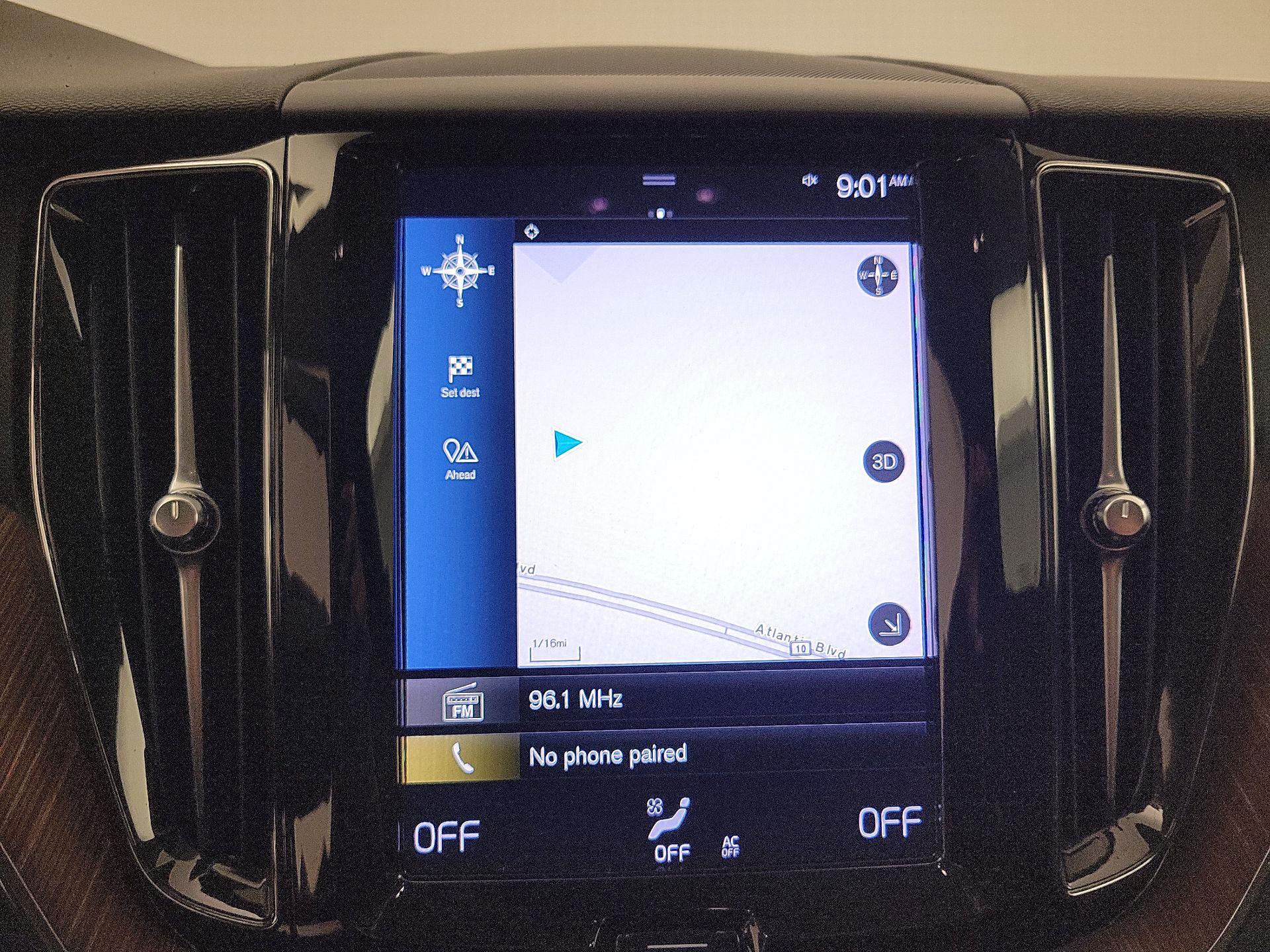 Thumbnail: 2021 Volvo XC60 - 14