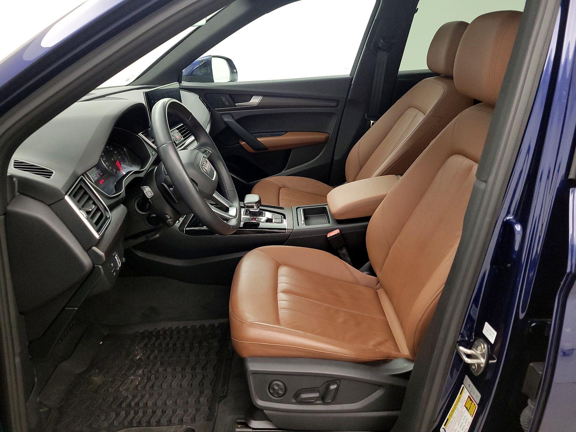 Thumbnail: 2022 Audi Q5 - 11