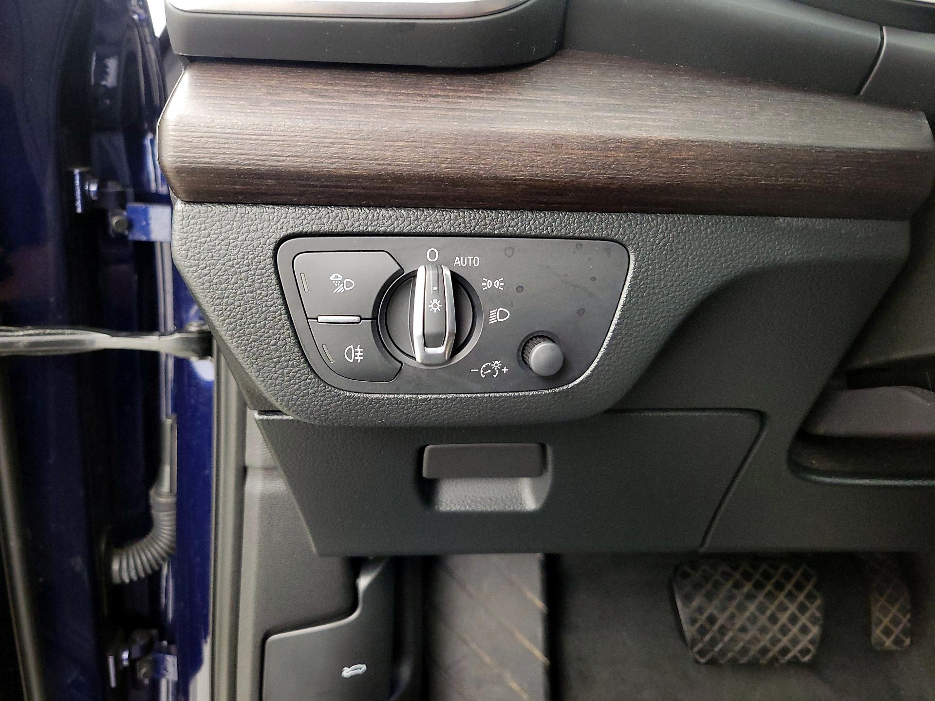 Thumbnail: 2022 Audi Q5 - 13