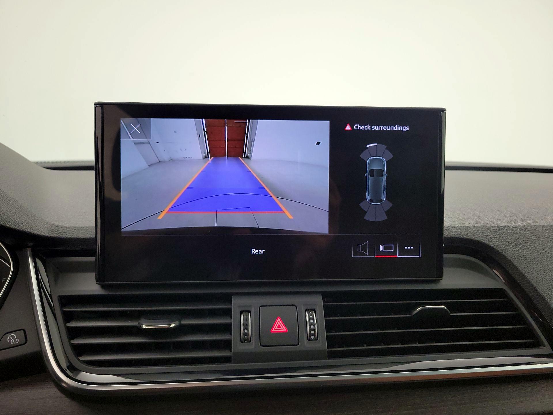 Thumbnail: 2022 Audi Q5 - 14