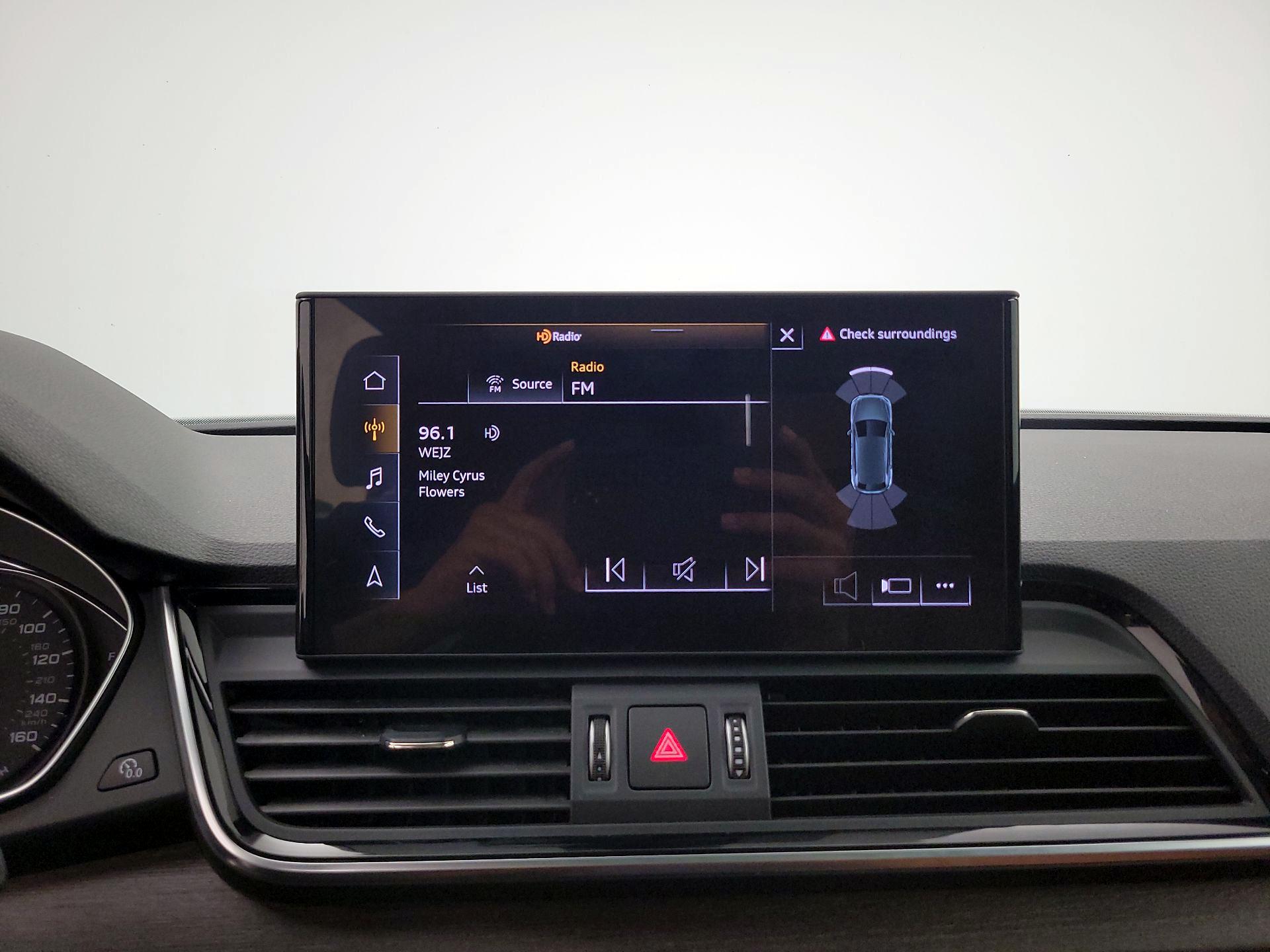 Thumbnail: 2022 Audi Q5 - 15