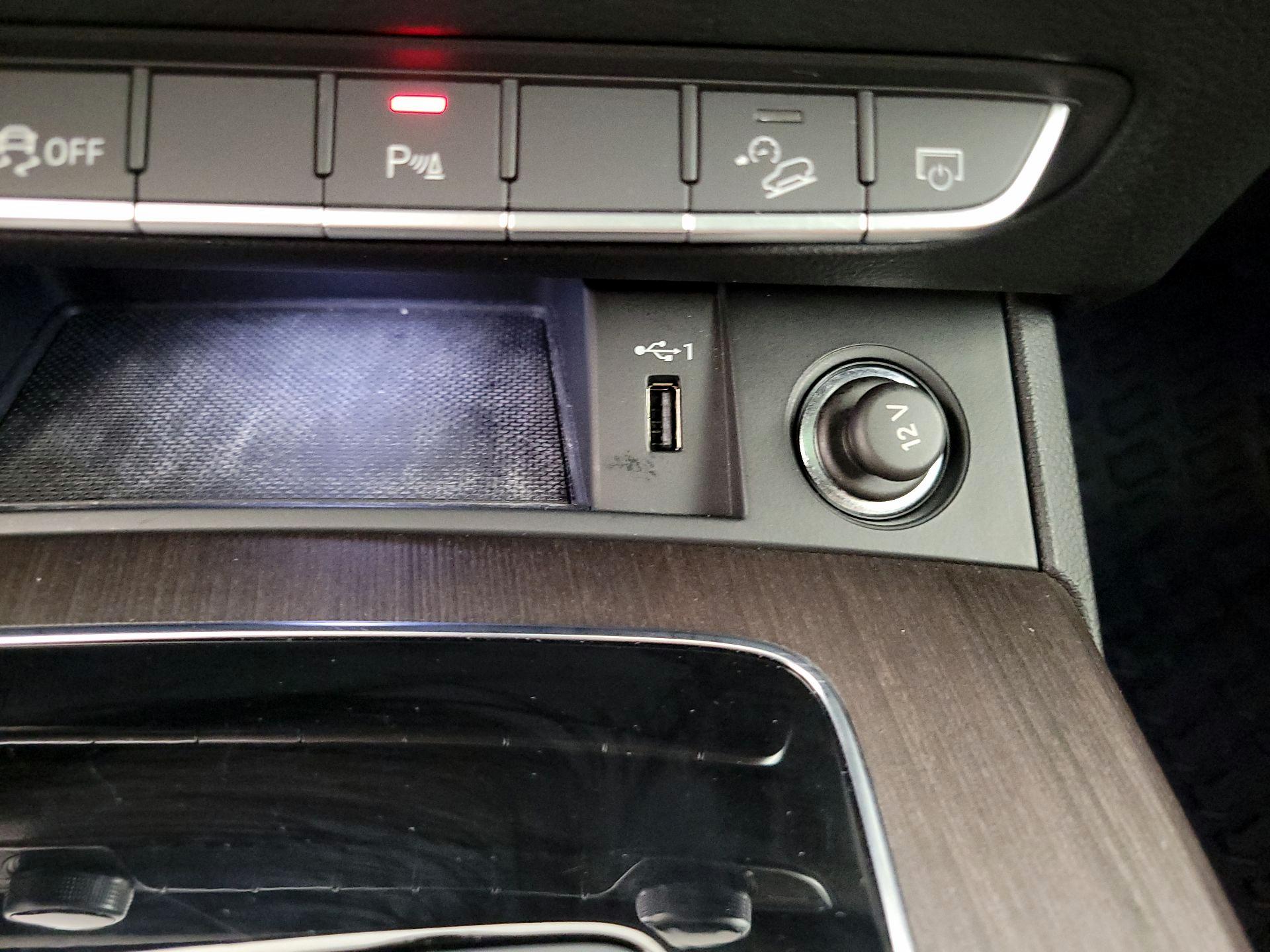 Thumbnail: 2022 Audi Q5 - 18