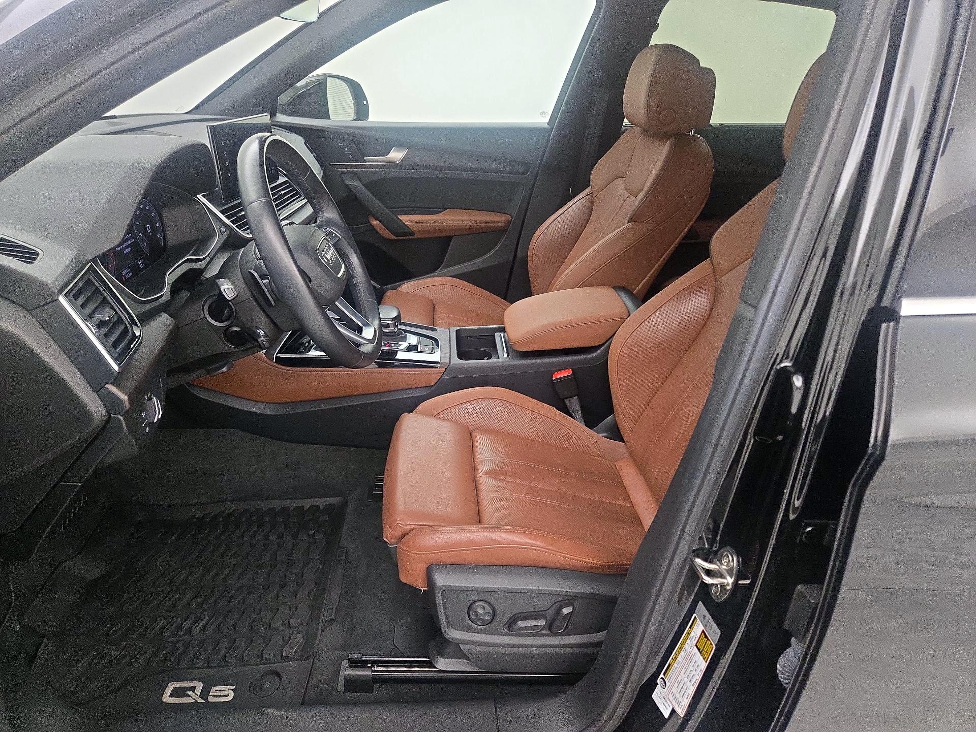 Thumbnail: 2021 Audi Q5 - 11