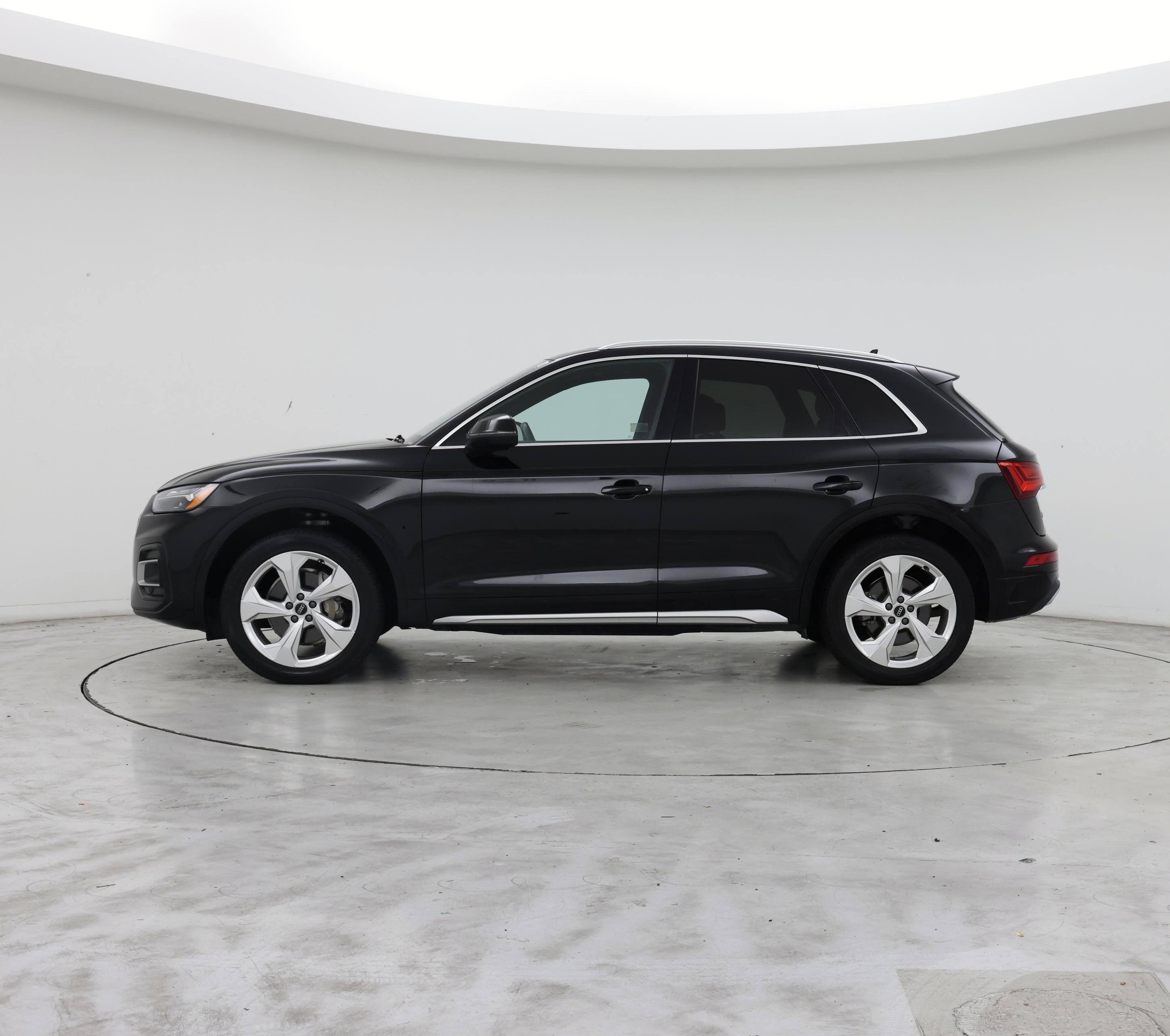 Thumbnail: 2021 Audi Q5 - 3