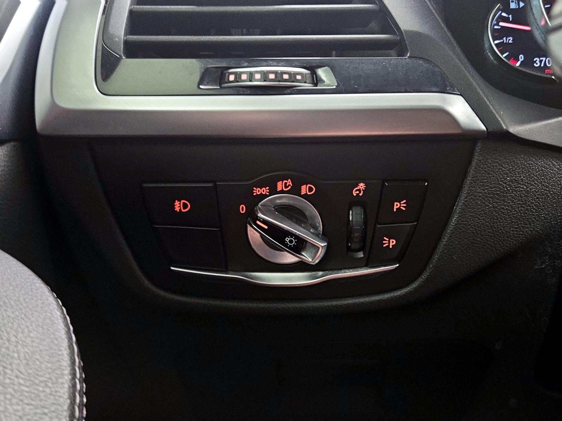 Thumbnail: 2019 BMW X3 - 13