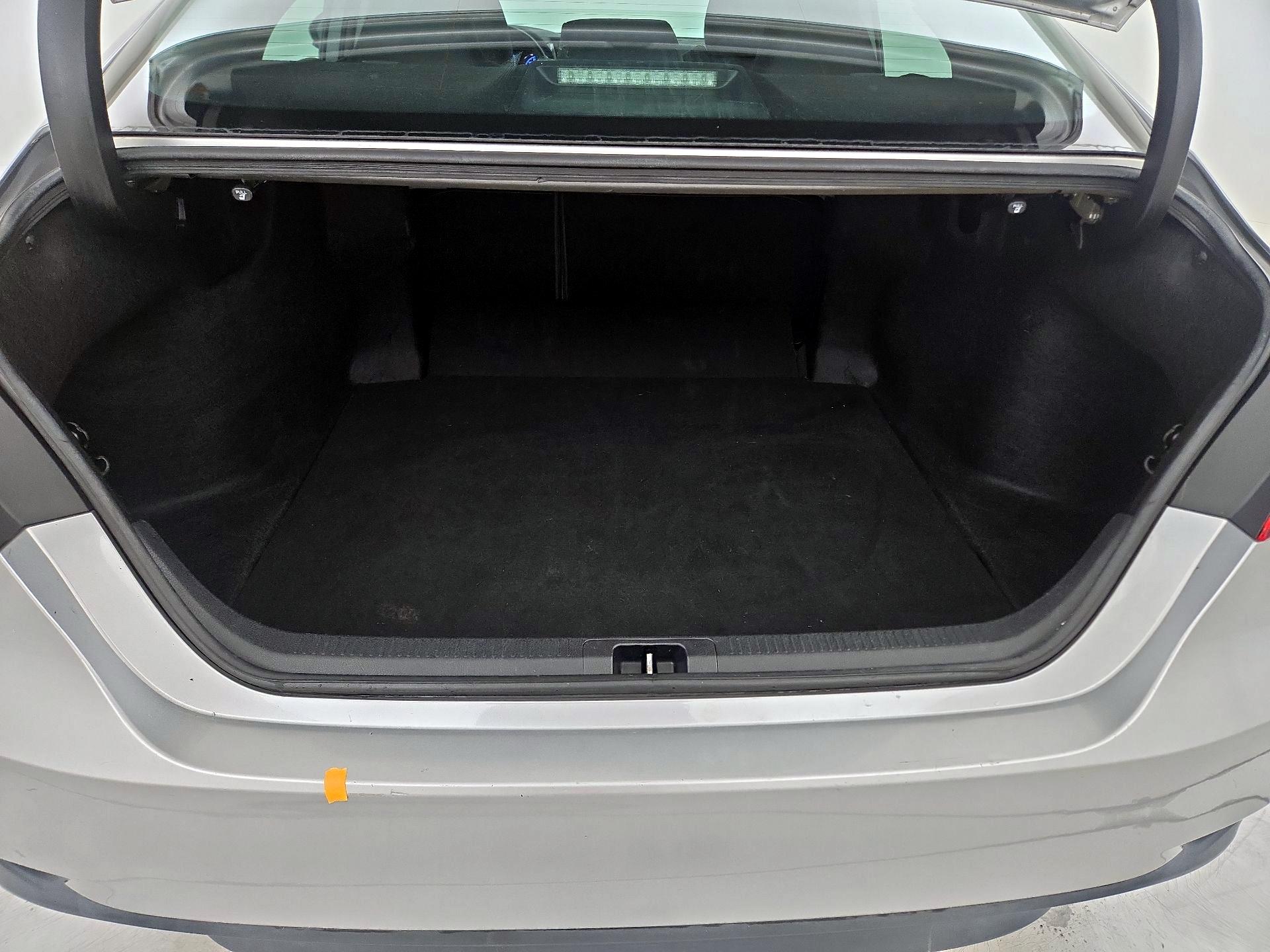 Thumbnail: 2019 Toyota Camry - 20