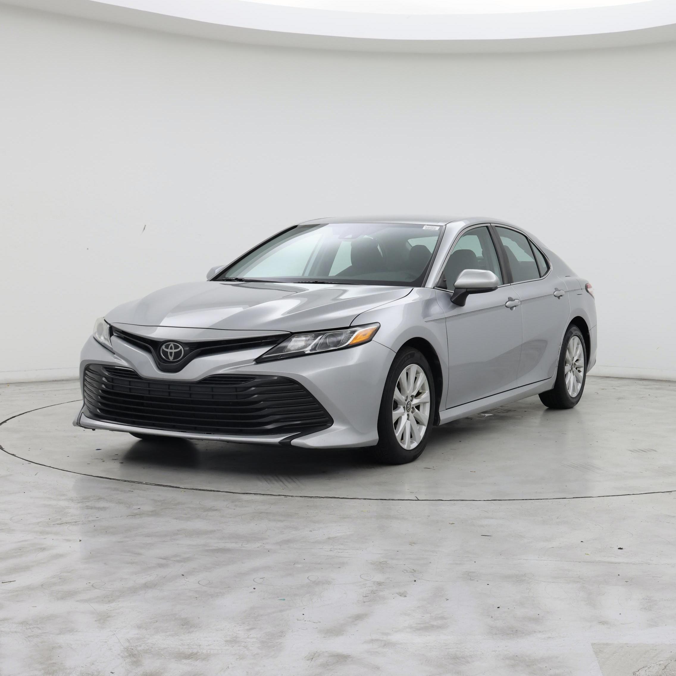 Thumbnail: 2019 Toyota Camry - 4