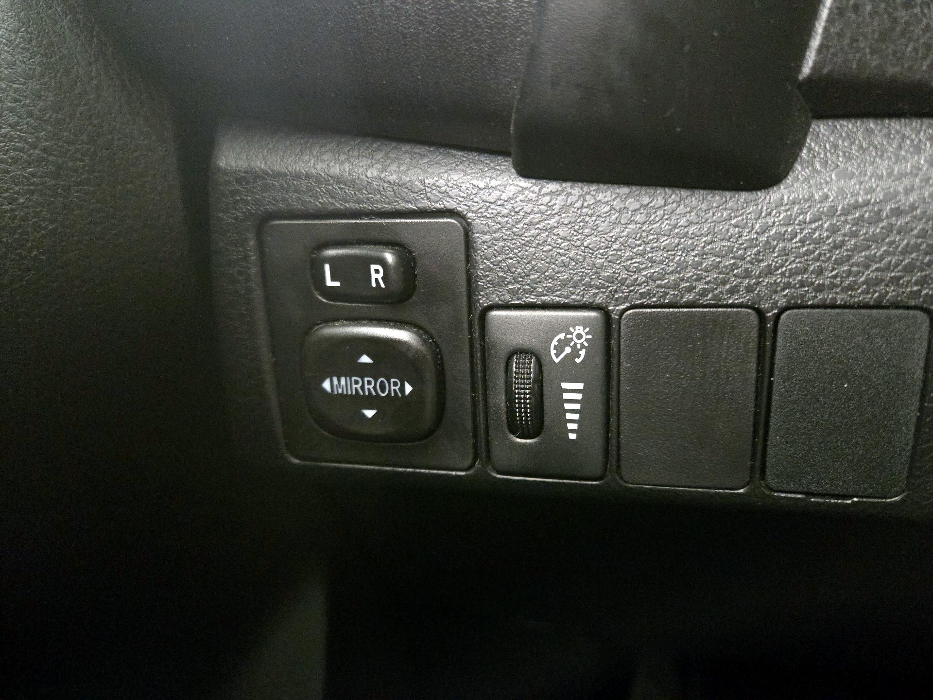 Thumbnail: 2018 Toyota Corolla - 13