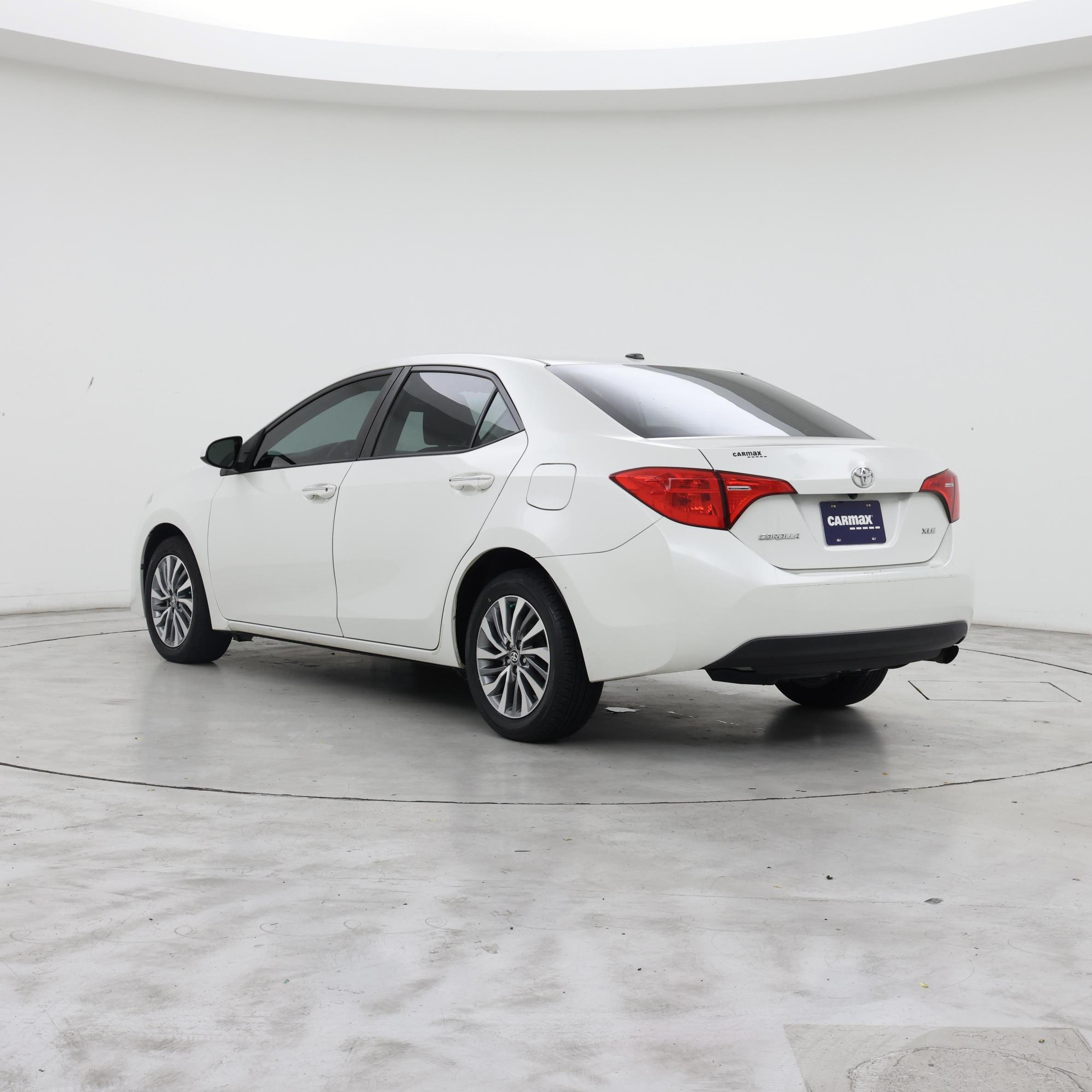 Thumbnail: 2018 Toyota Corolla - 2