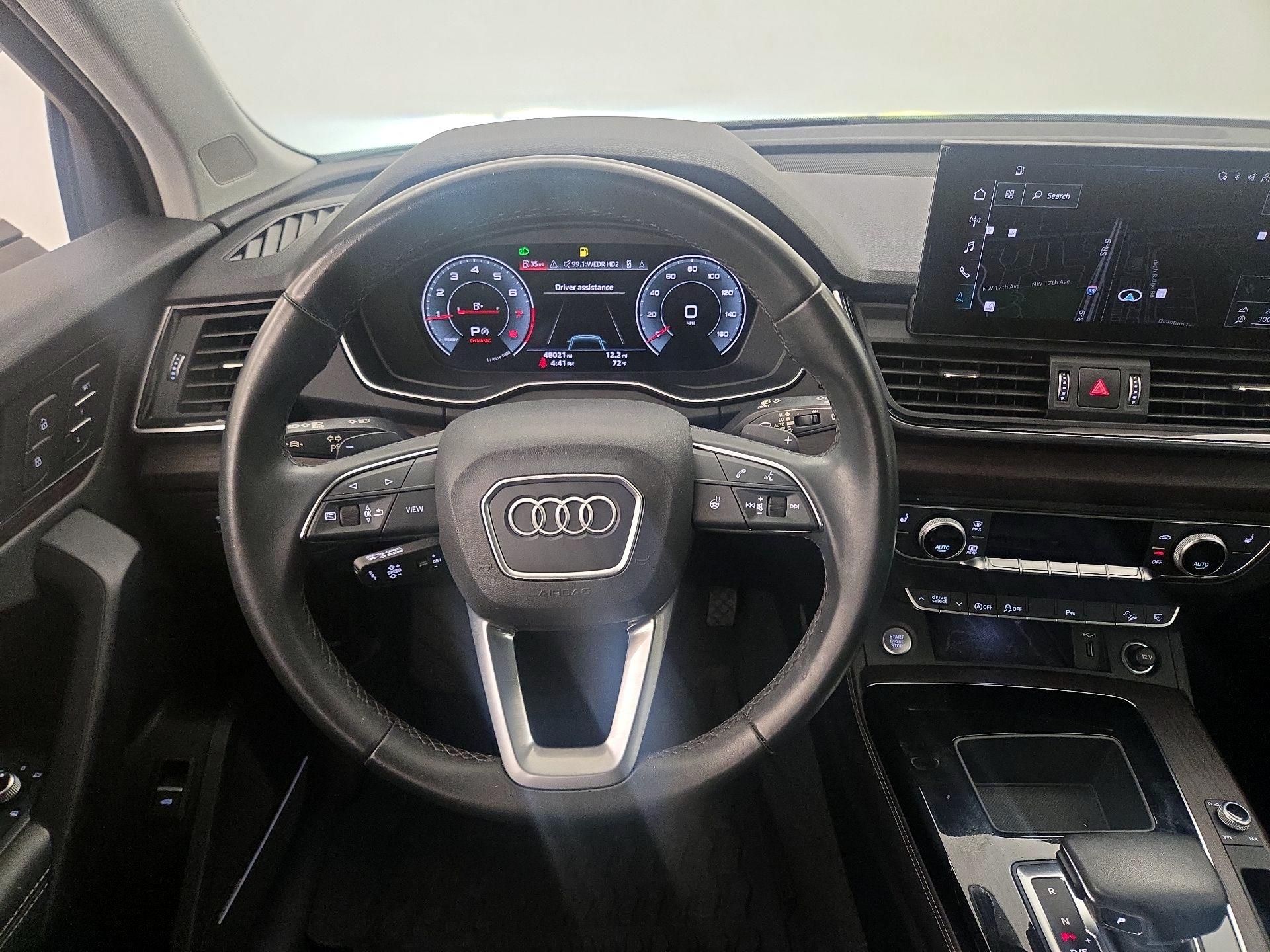 Thumbnail: 2022 Audi Q5 - 10