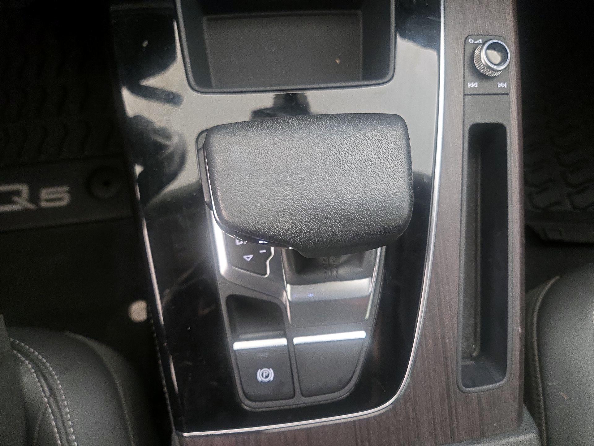 Thumbnail: 2022 Audi Q5 - 18