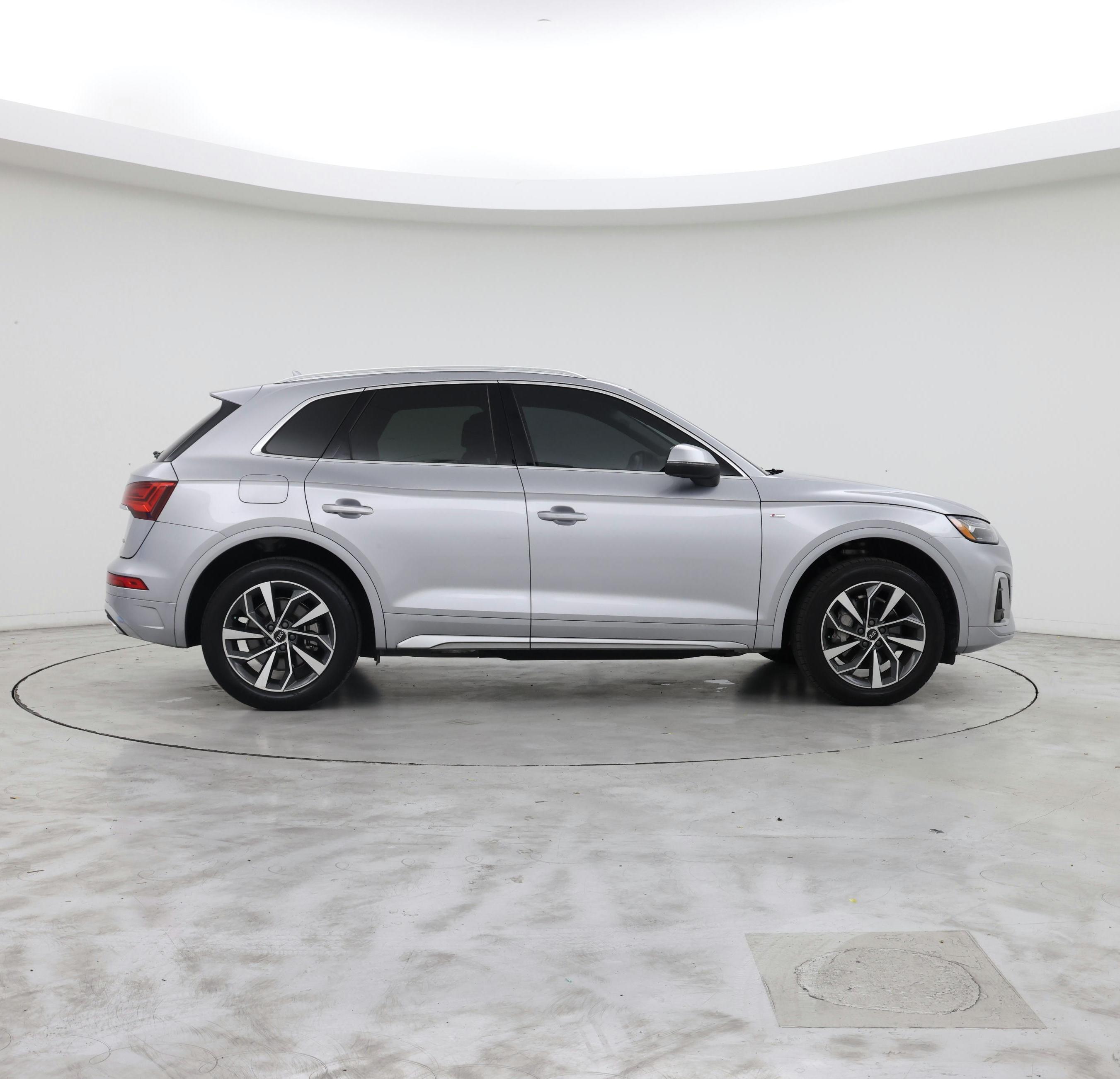 Thumbnail: 2022 Audi Q5 - 7