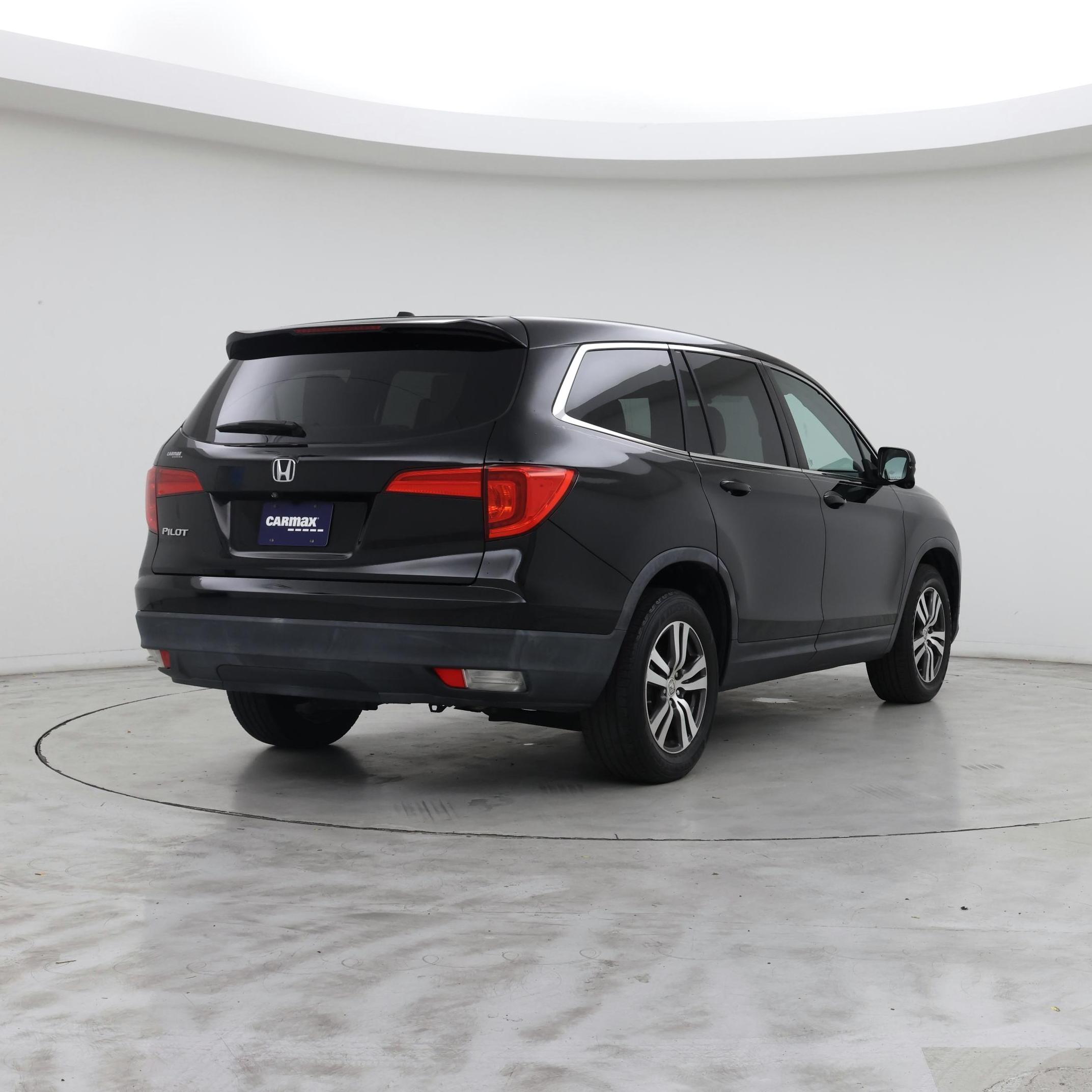 Thumbnail: 2016 Honda Pilot - 8