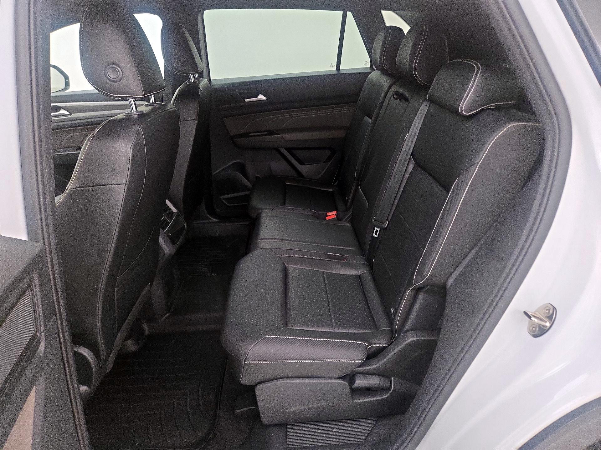 Thumbnail: 2022 Volkswagen Atlas - 19