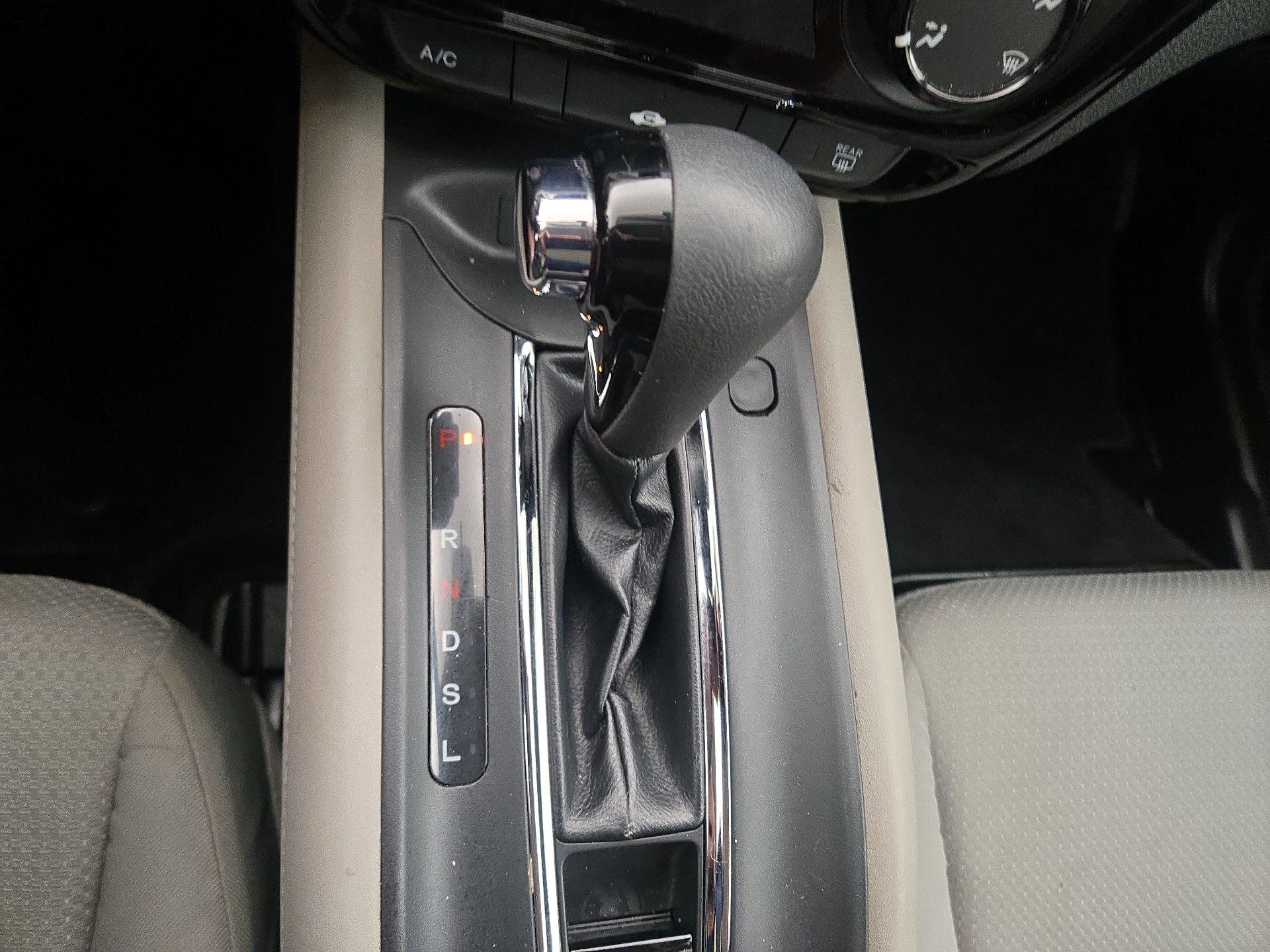 Thumbnail: 2019 Honda HR-V - 17