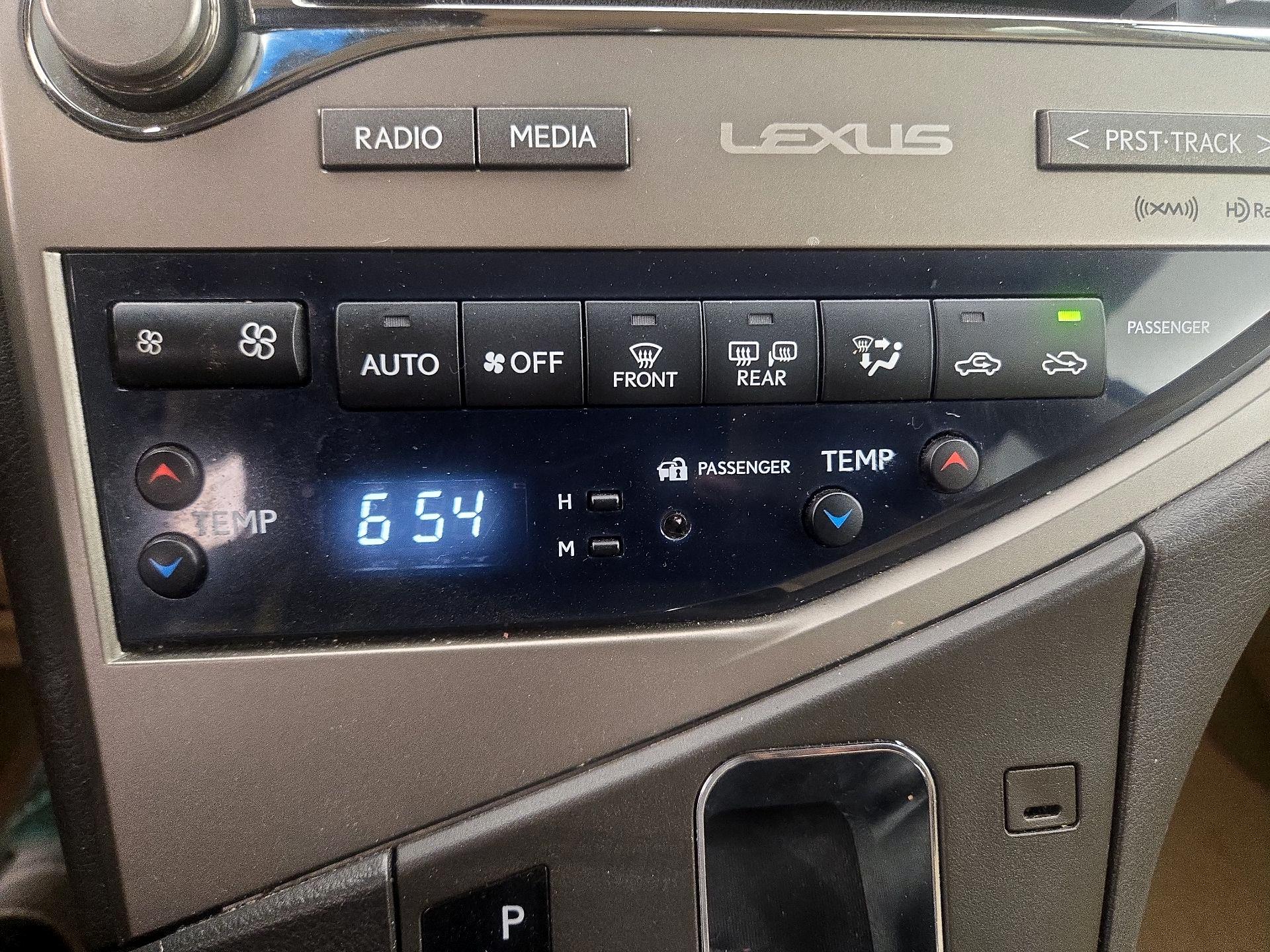 Thumbnail: 2015 Lexus RX - 16