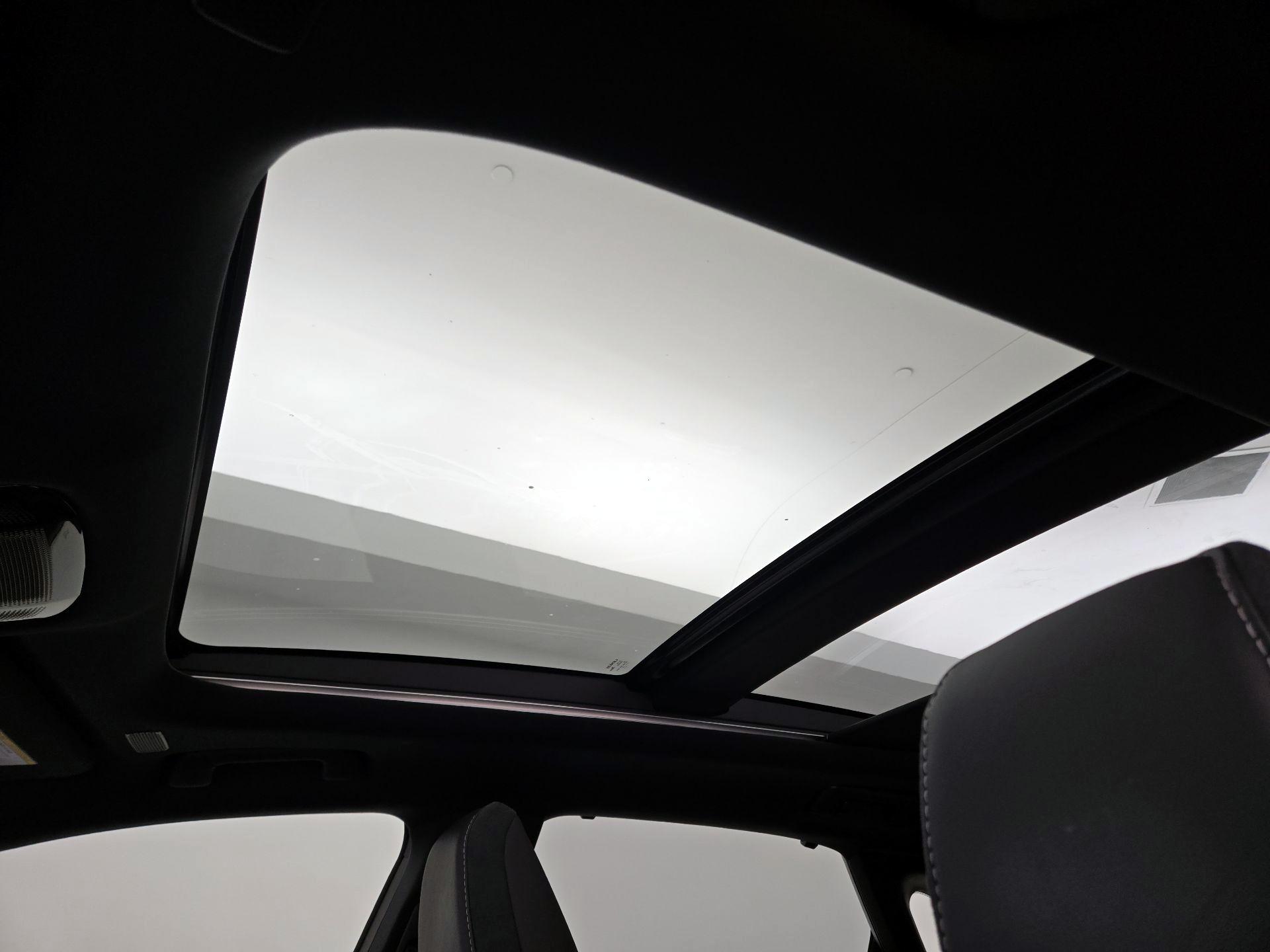 Thumbnail: 2023 Lexus RX - 19