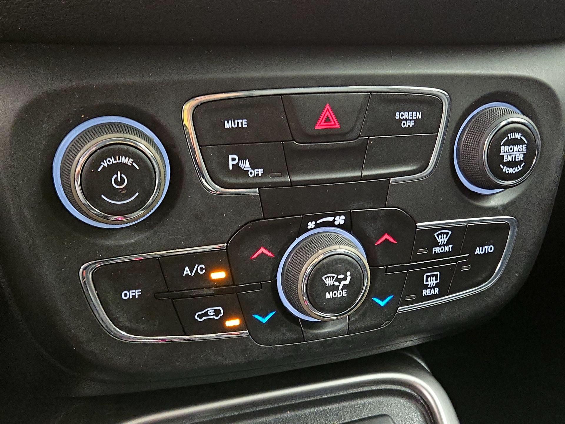 Thumbnail: 2019 Jeep Compass - 17