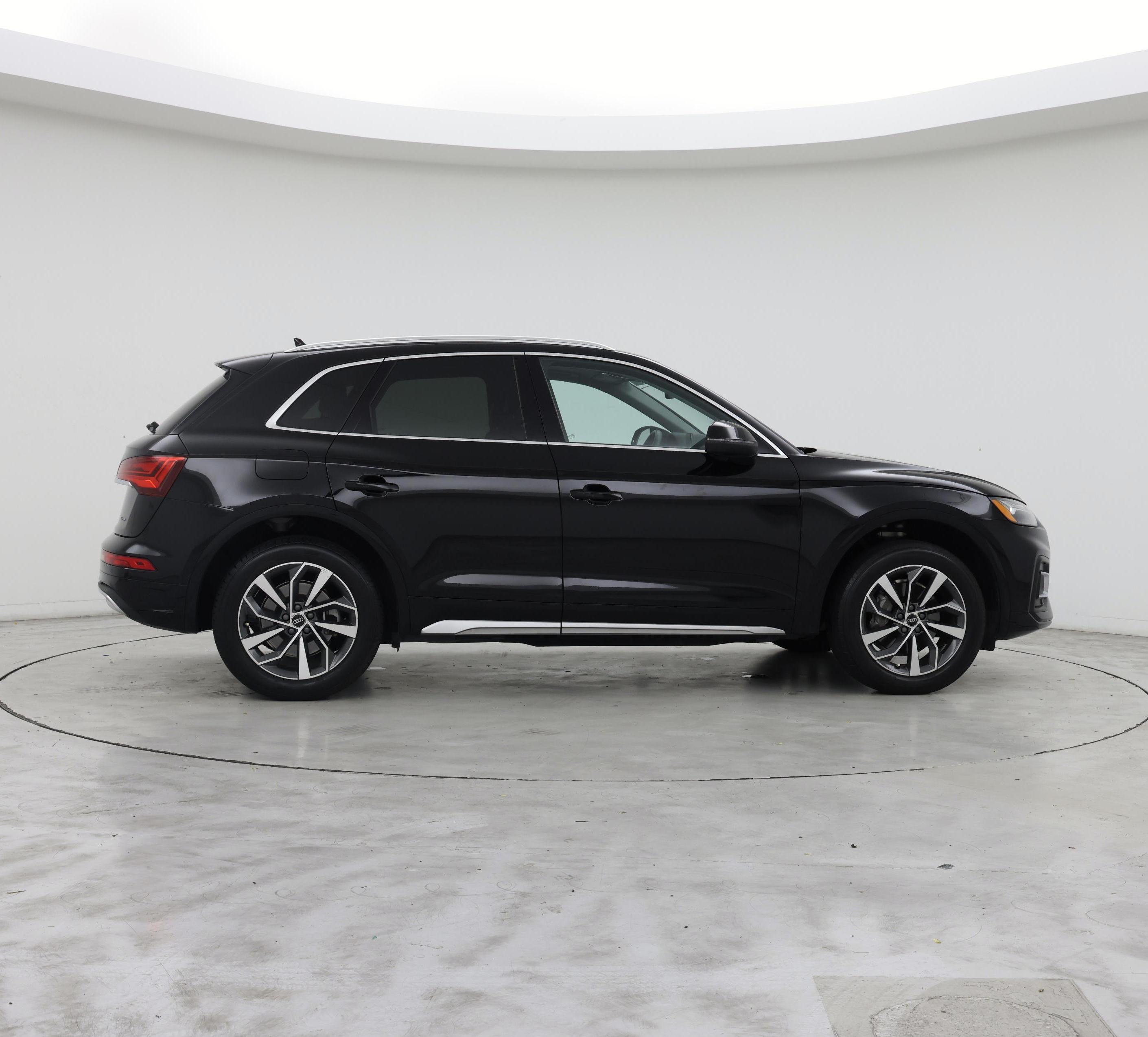 Thumbnail: 2021 Audi Q5 - 7