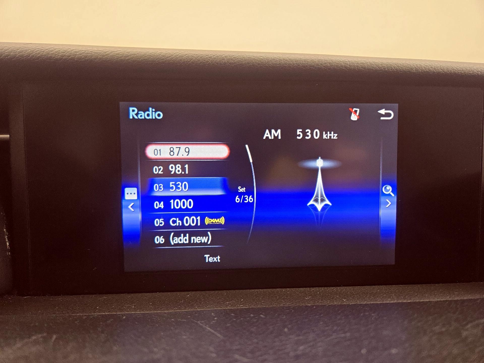 Thumbnail: 2015 Lexus IS - 15