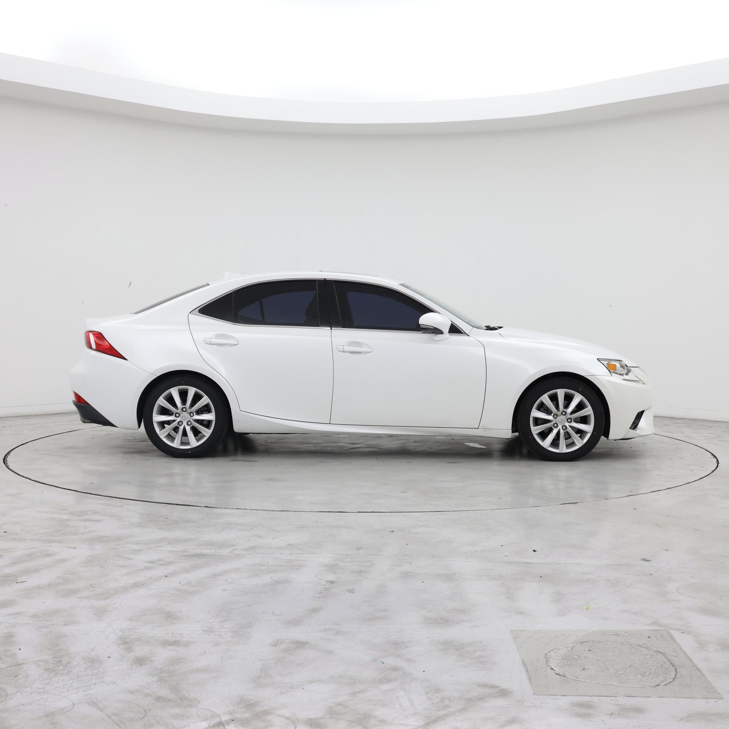 Thumbnail: 2015 Lexus IS - 7