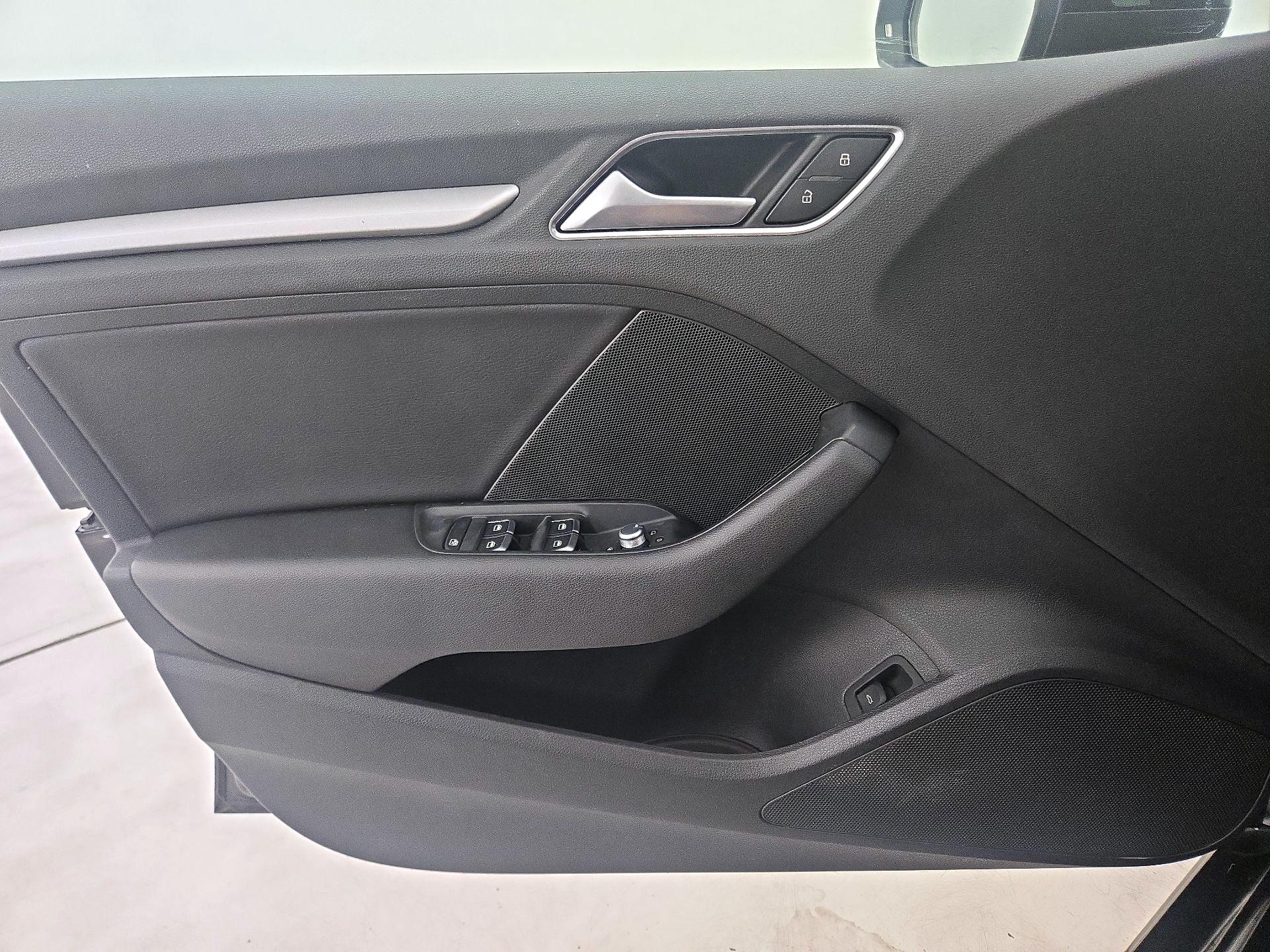 Thumbnail: 2016 Audi A3 - 12