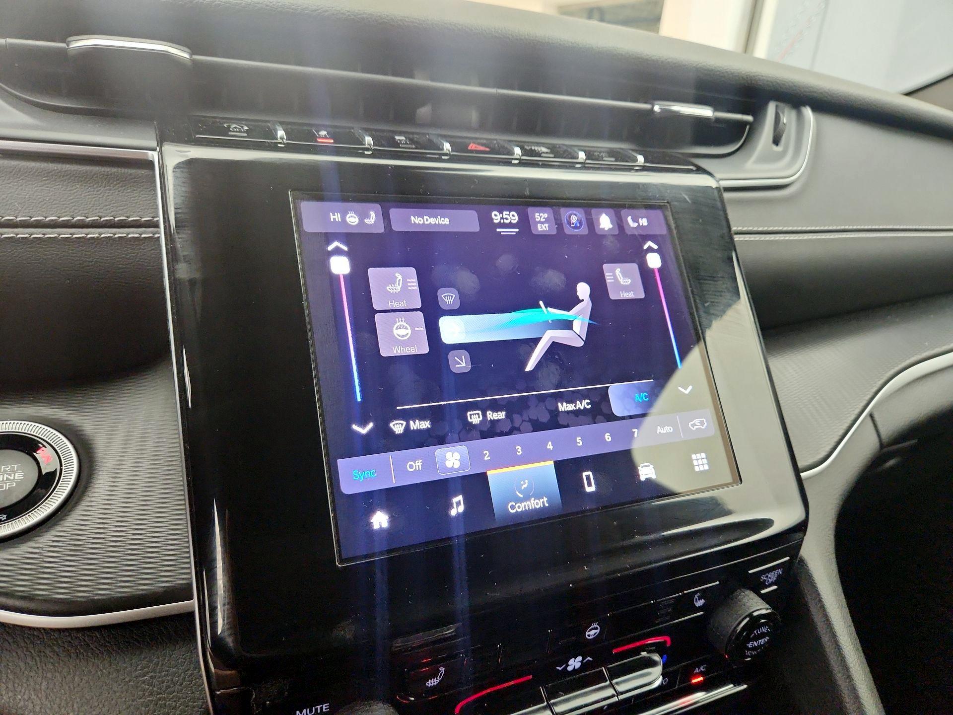 Thumbnail: 2023 Jeep Grand Cherokee - 16