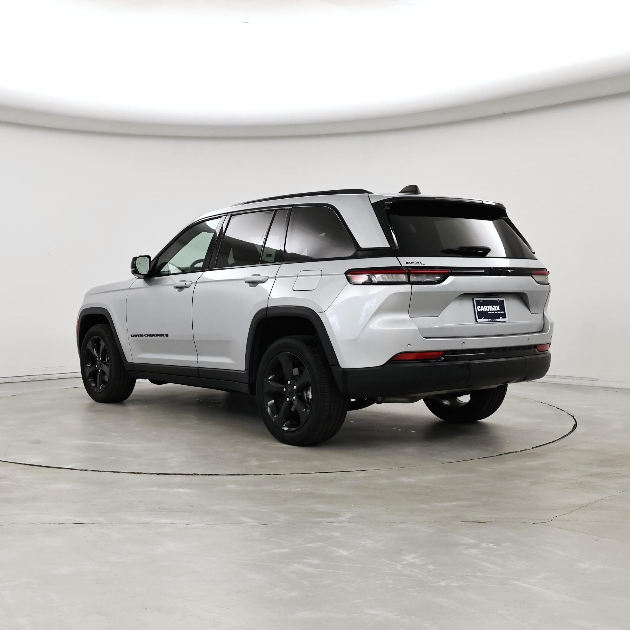 Thumbnail: 2023 Jeep Grand Cherokee - 2