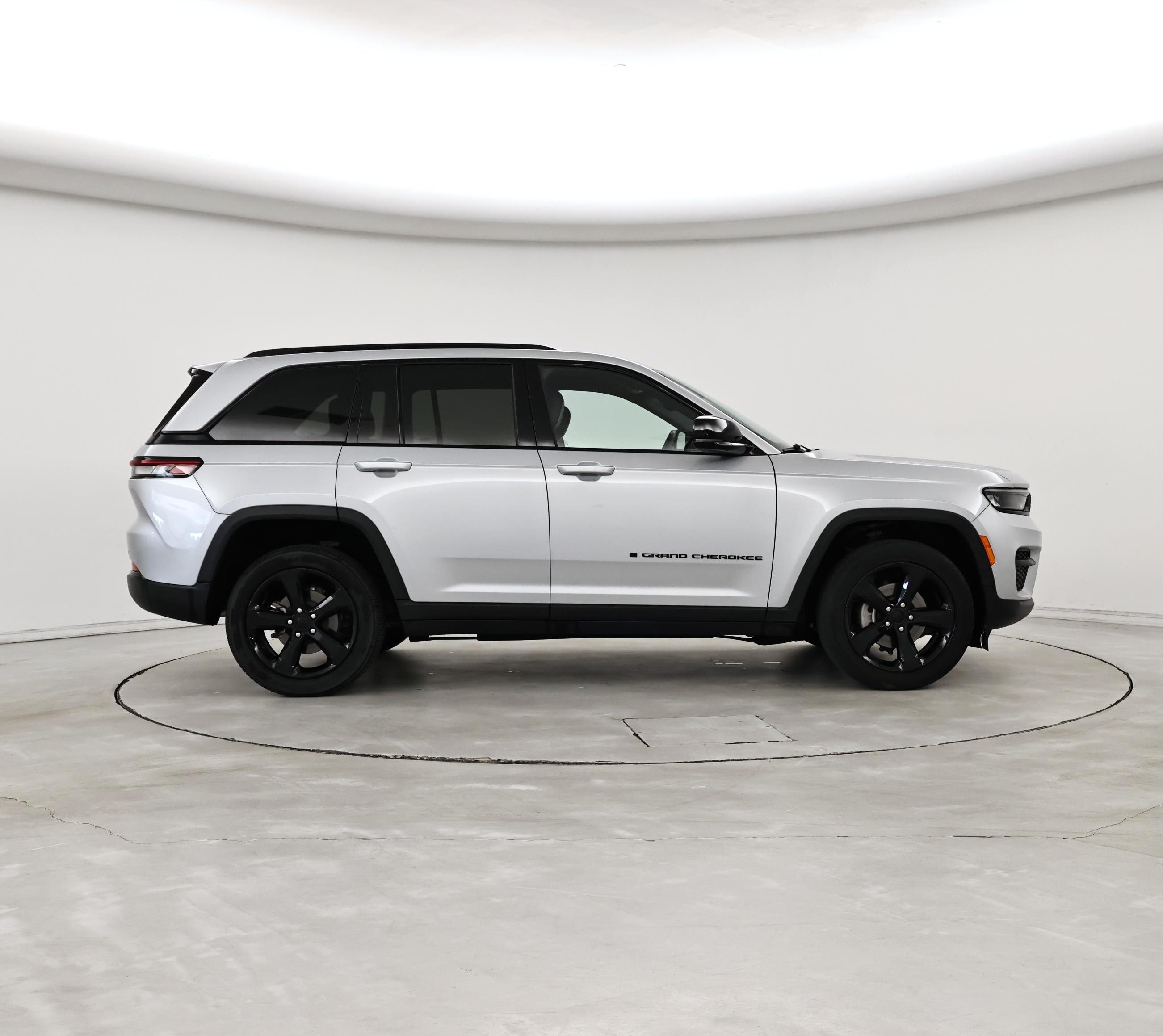 Thumbnail: 2023 Jeep Grand Cherokee - 7