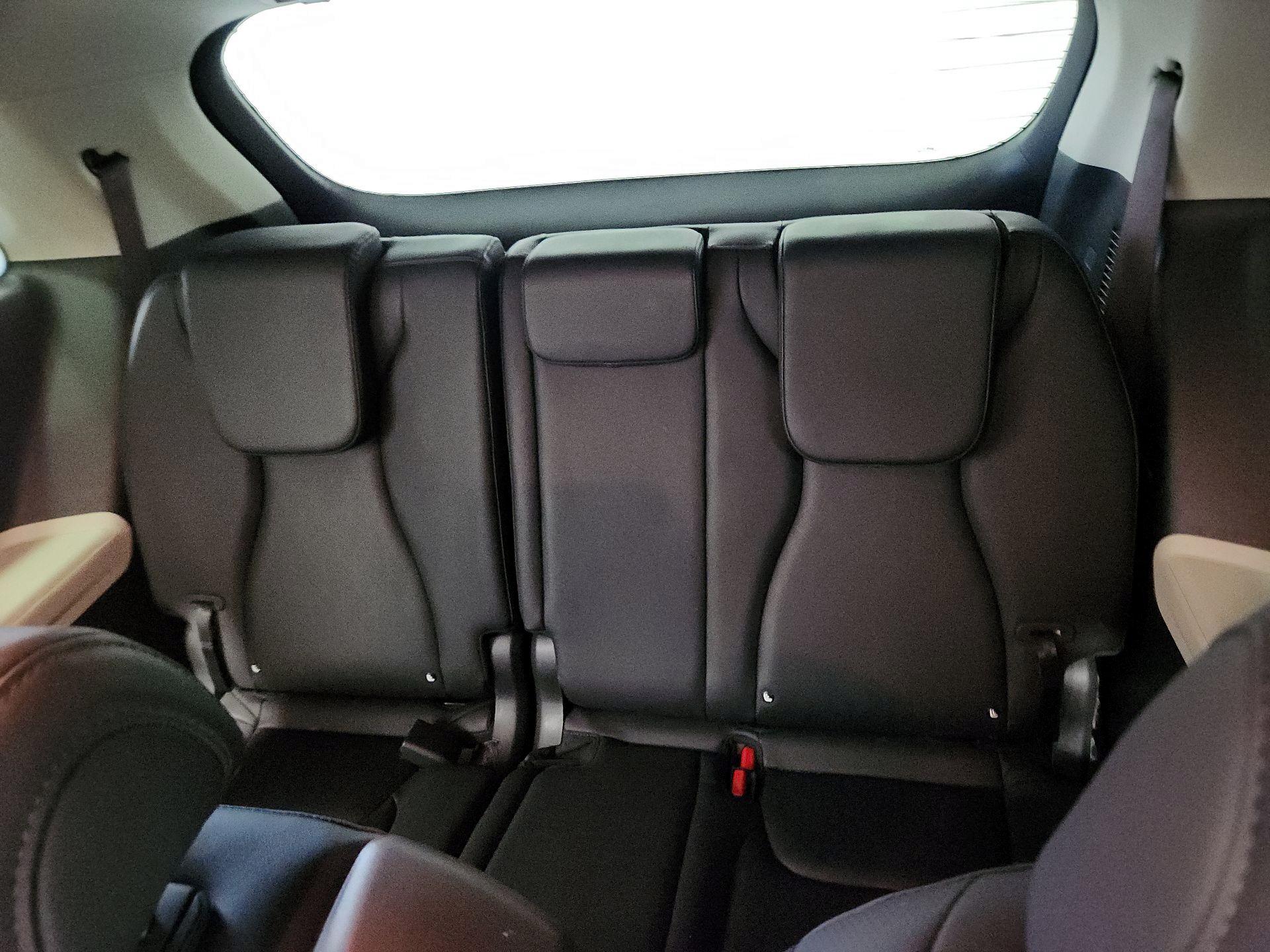 Thumbnail: 2023 Kia Carnival - 20