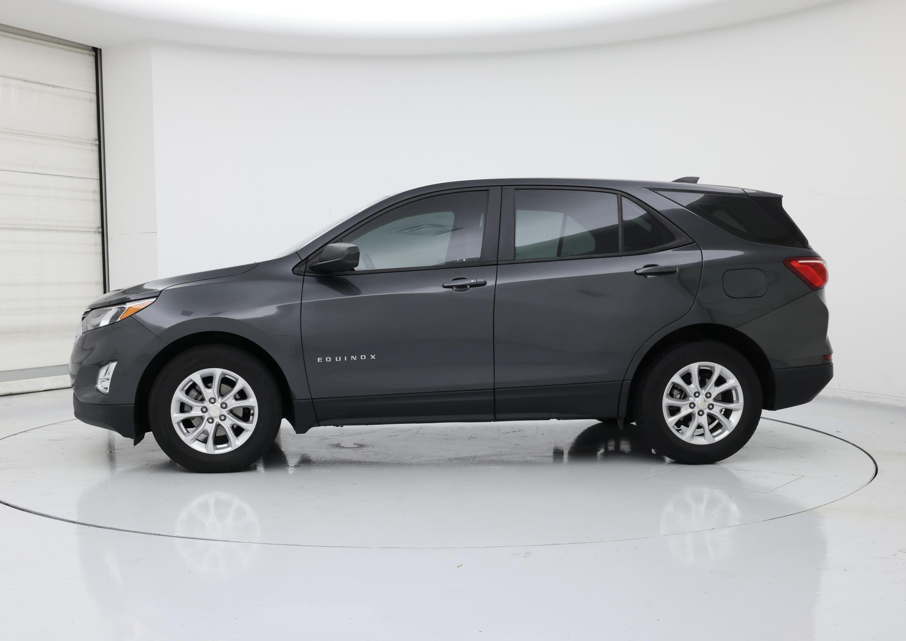 Thumbnail: 2020 Chevrolet Equinox - 3