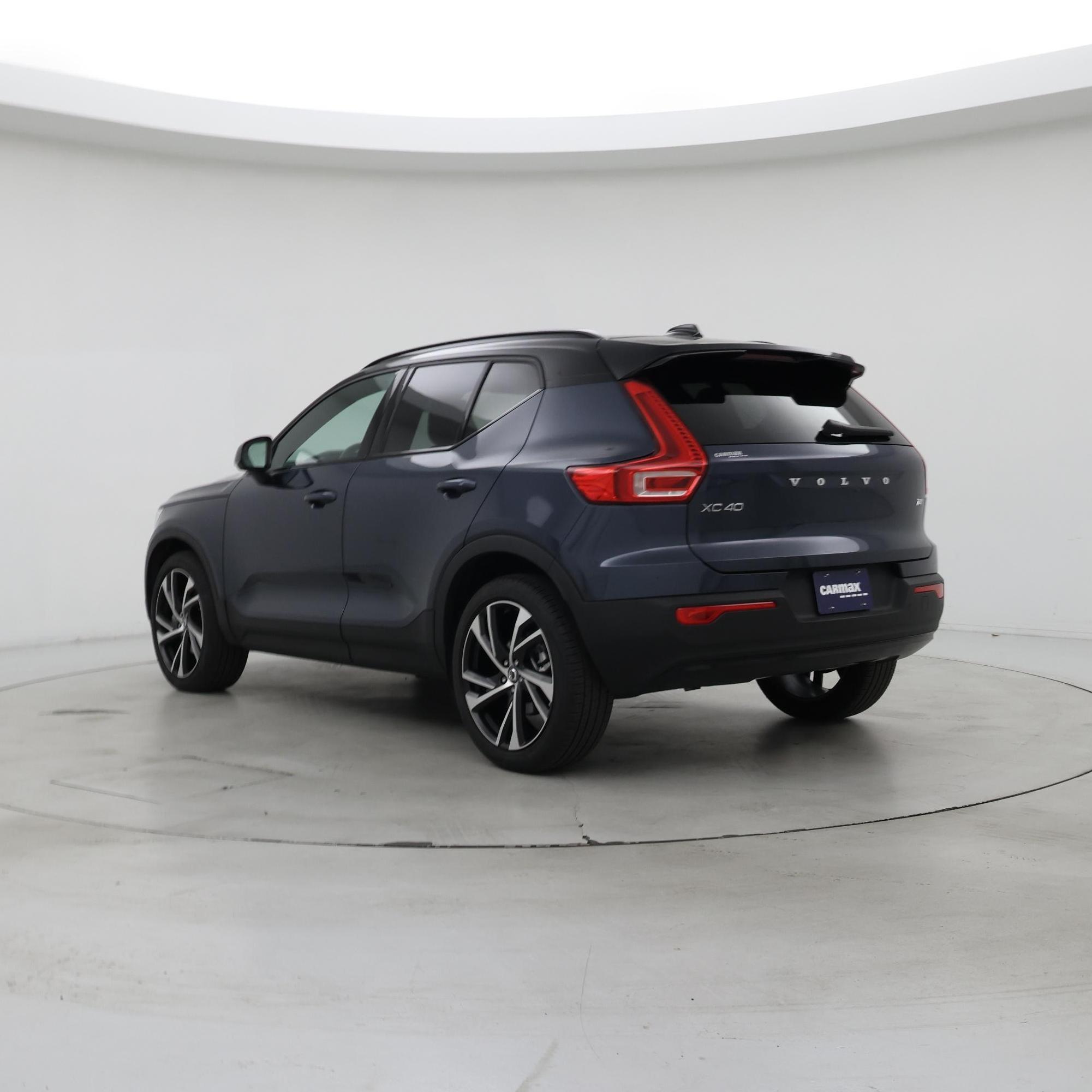 Thumbnail: 2022 Volvo XC40 - 2