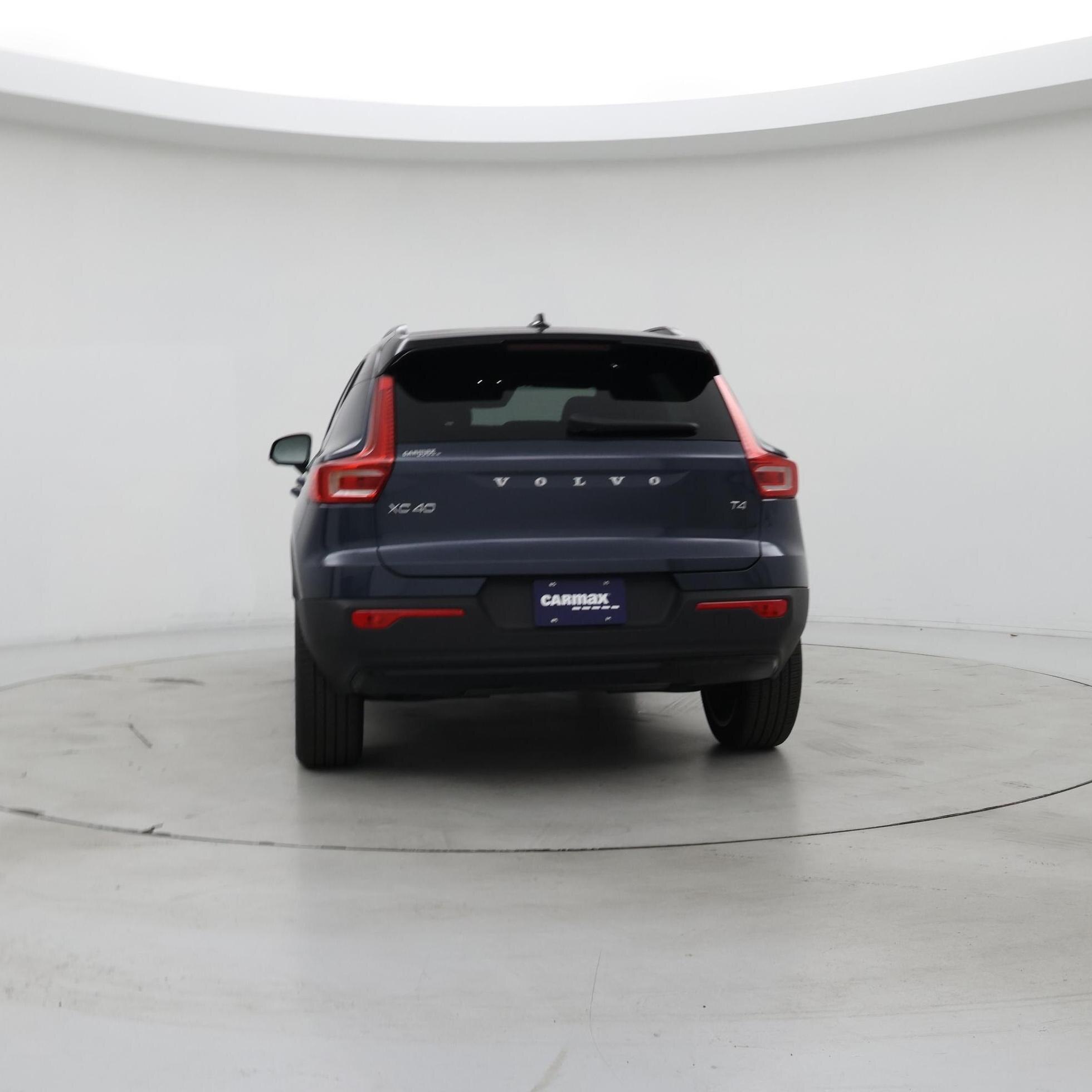 Thumbnail: 2022 Volvo XC40 - 6