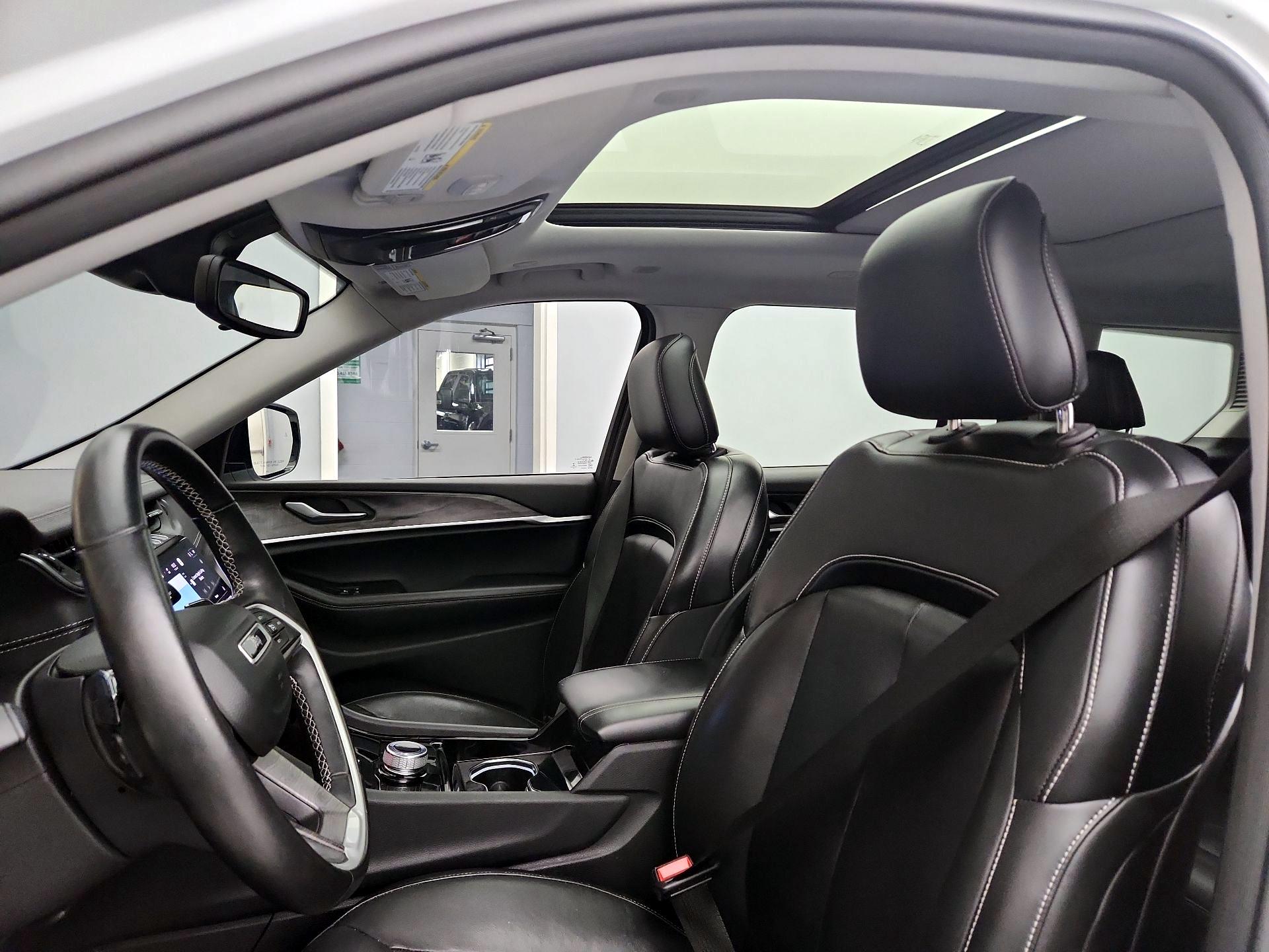 Thumbnail: 2021 Jeep Grand Cherokee L - 20