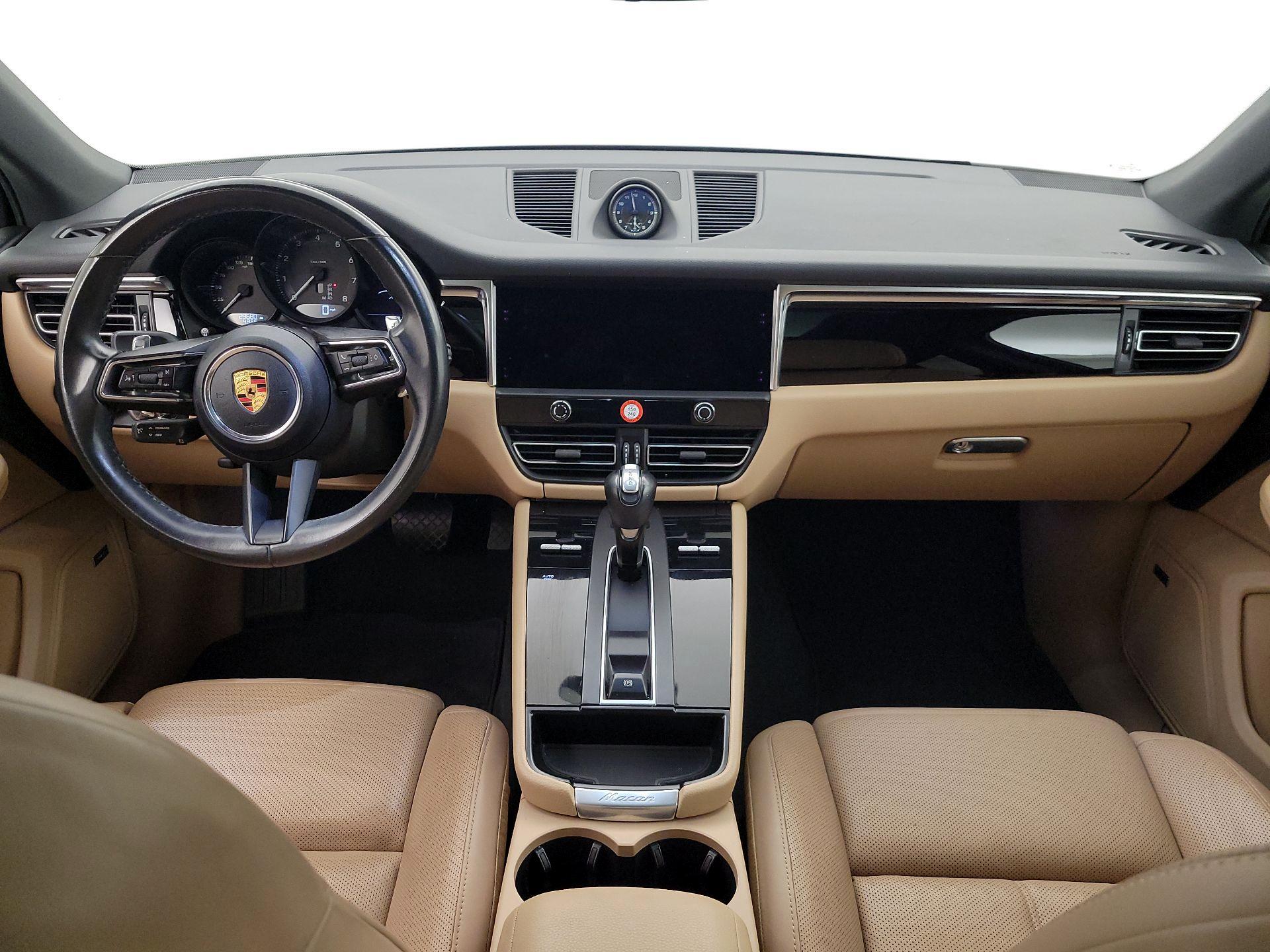 Thumbnail: 2022 Porsche Macan - 9