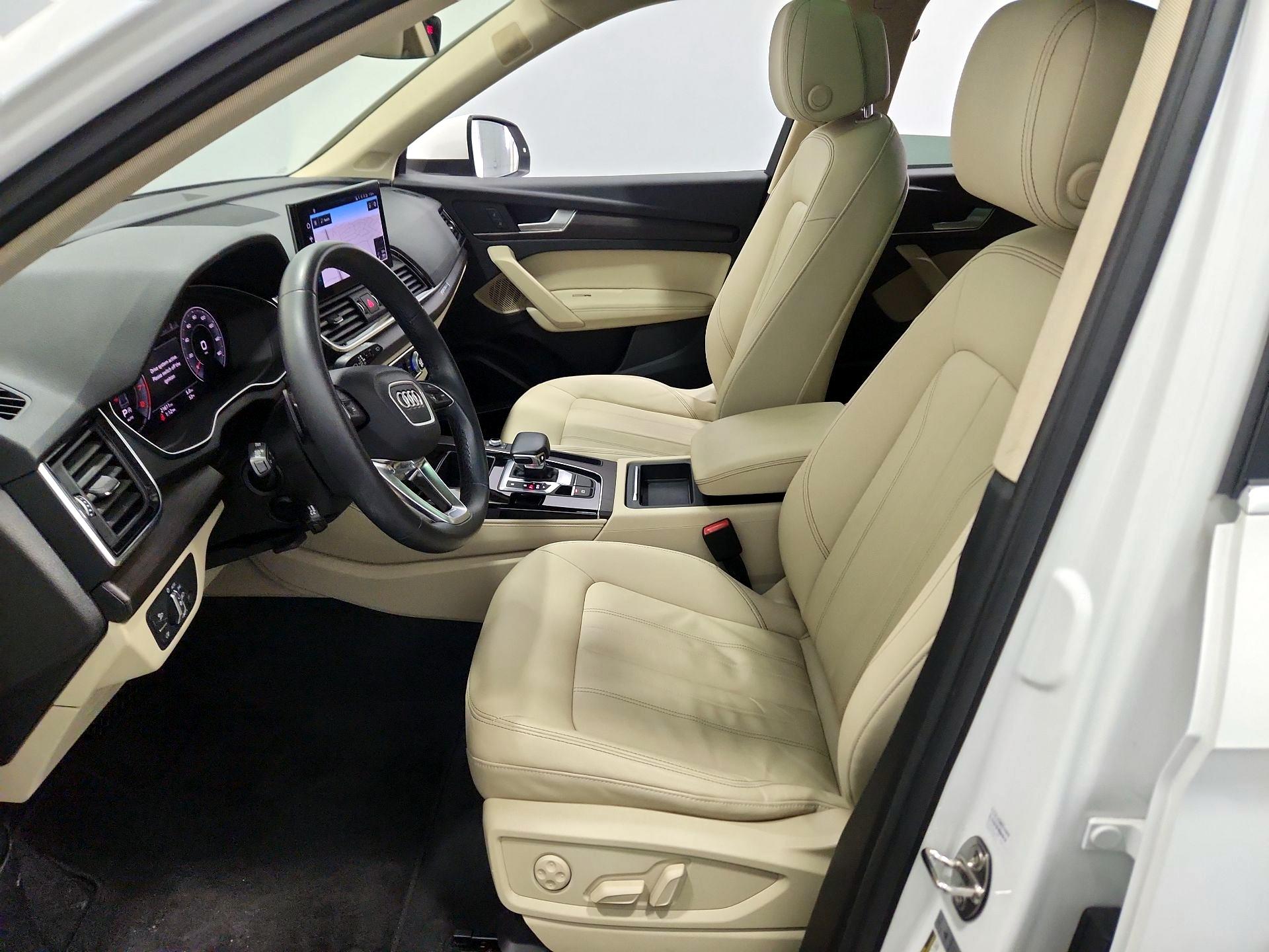 Thumbnail: 2022 Audi Q5 - 11