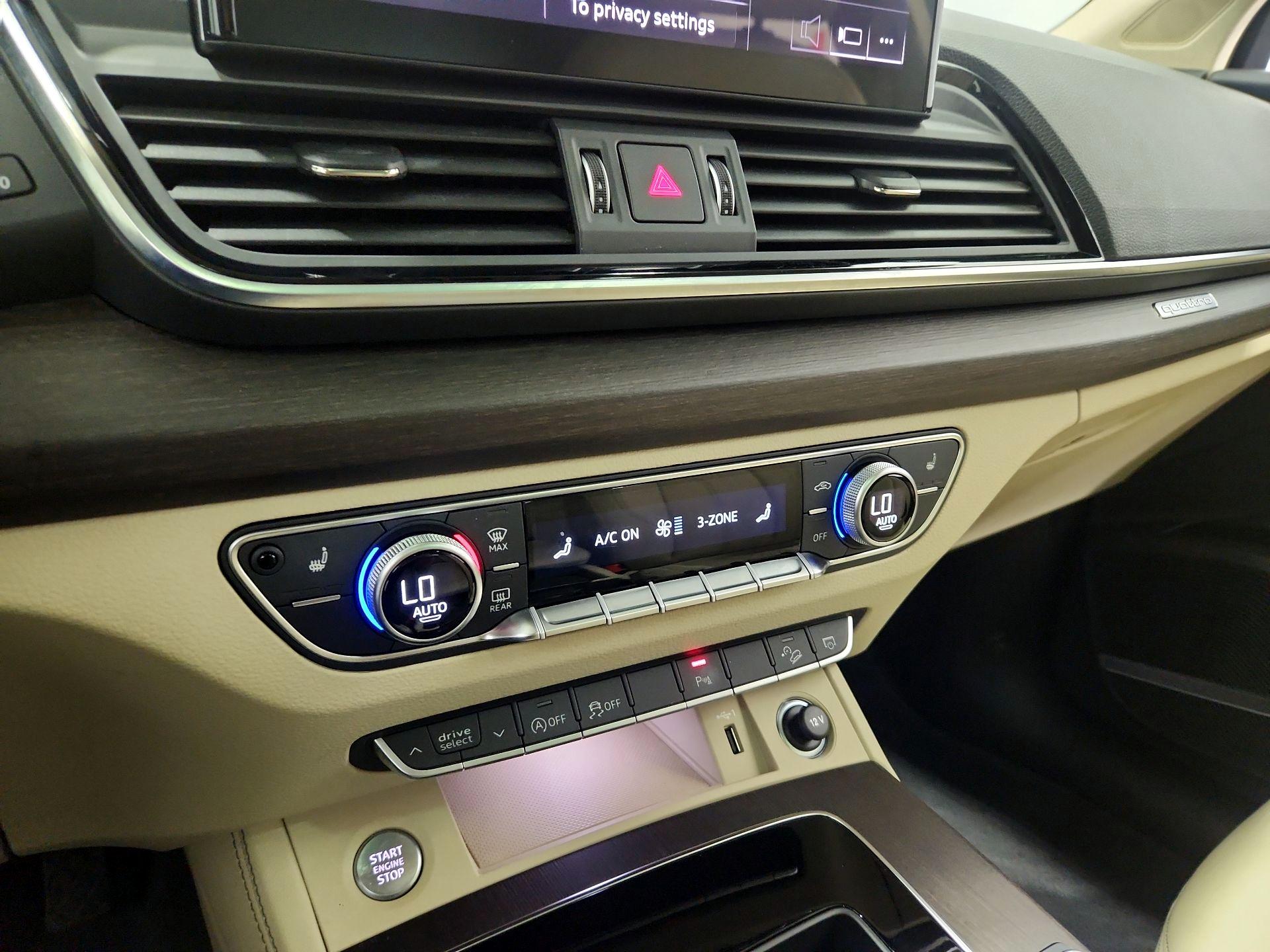 Thumbnail: 2022 Audi Q5 - 17