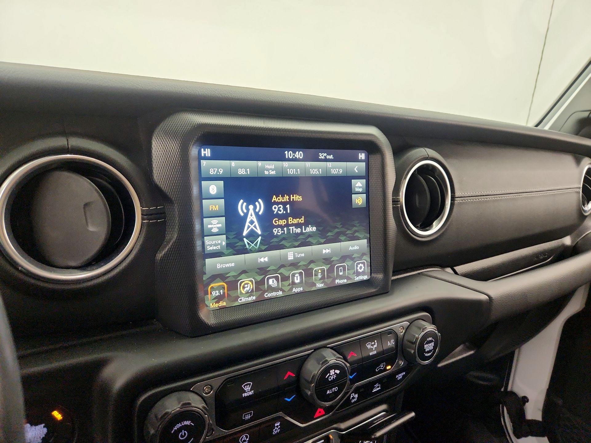 Thumbnail: 2021 Jeep Gladiator - 16