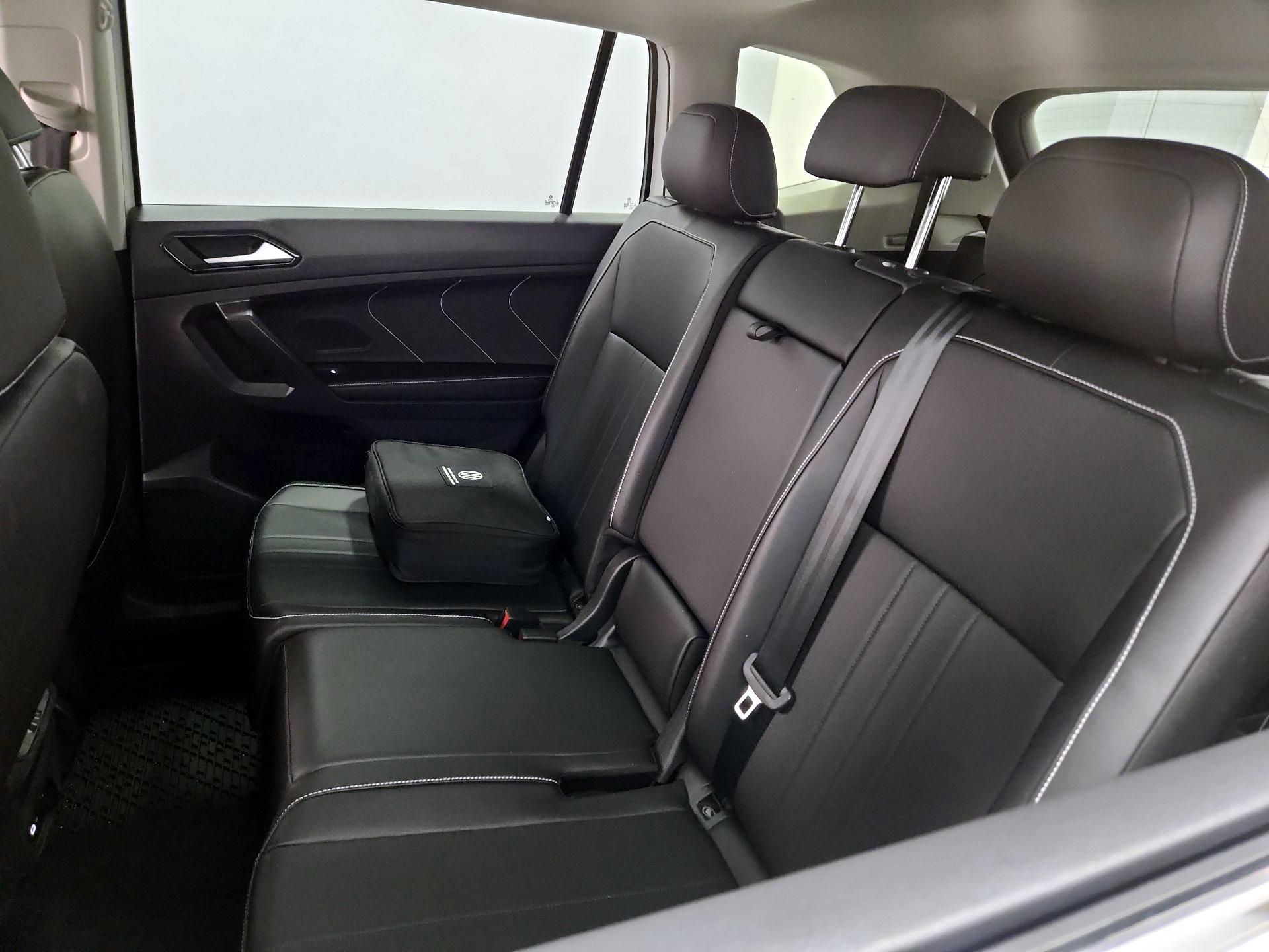 Thumbnail: 2022 Volkswagen Tiguan - 19