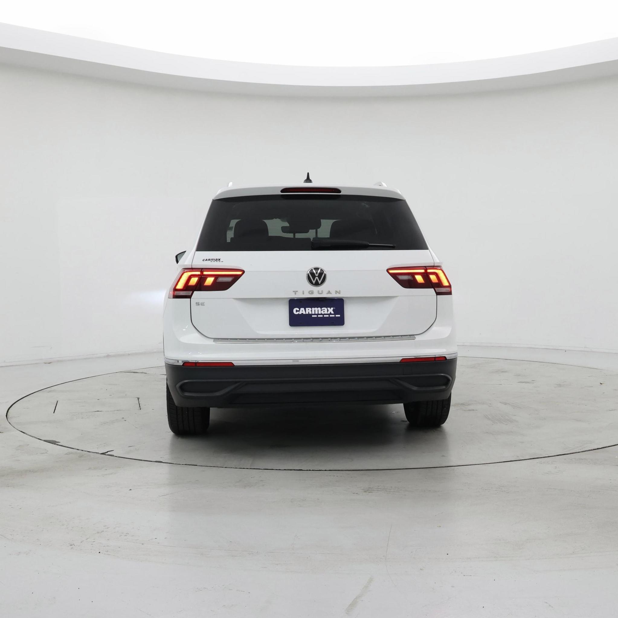 Thumbnail: 2022 Volkswagen Tiguan - 6