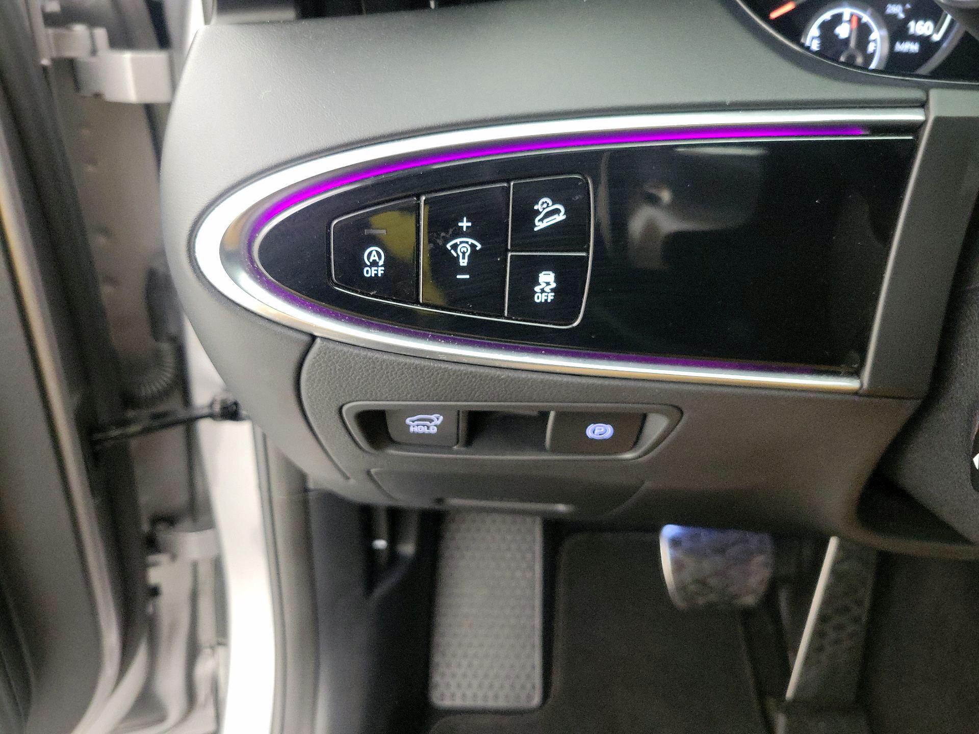 Thumbnail: 2022 Genesis GV70 - 13