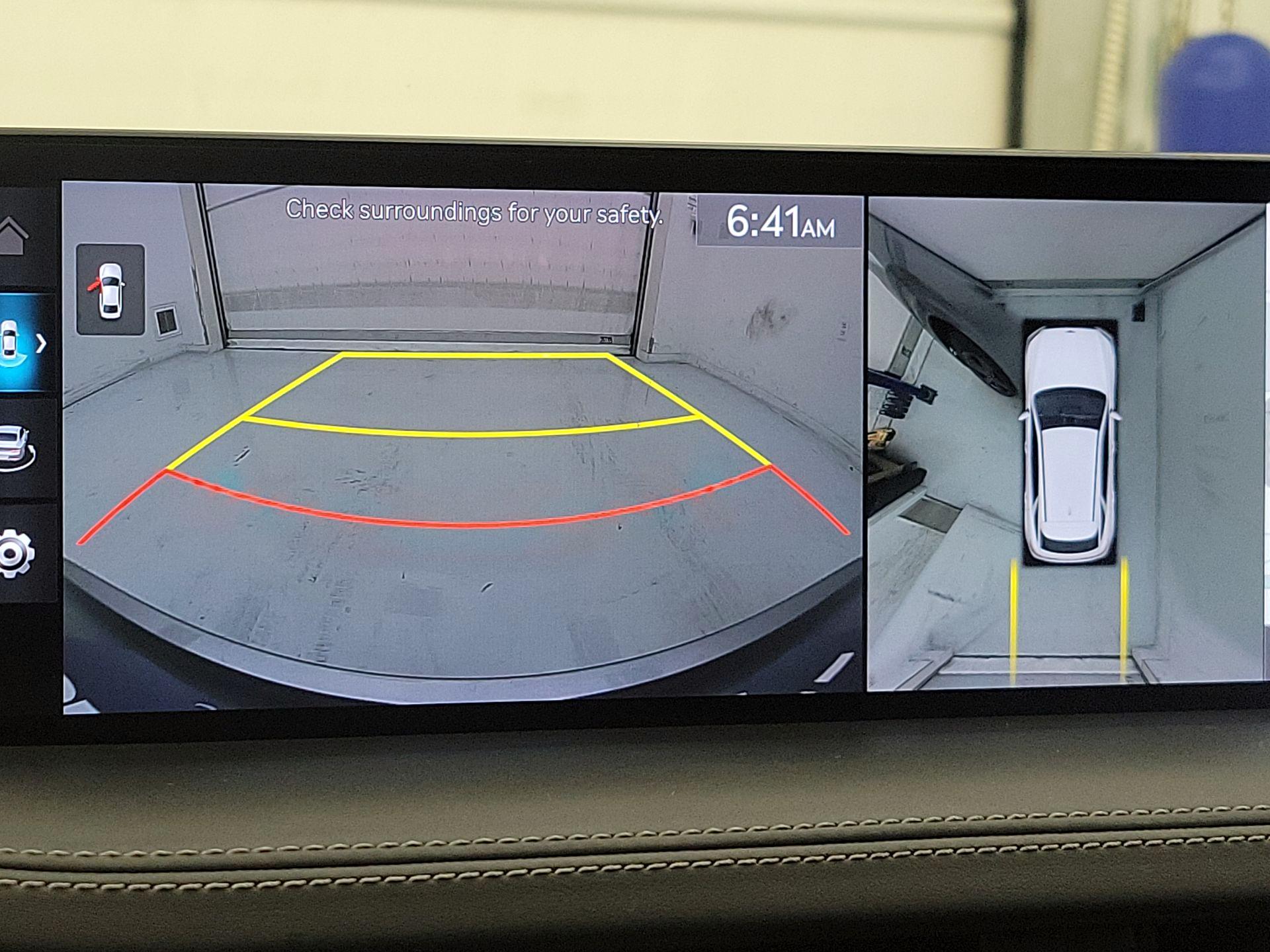 Thumbnail: 2022 Genesis GV70 - 15