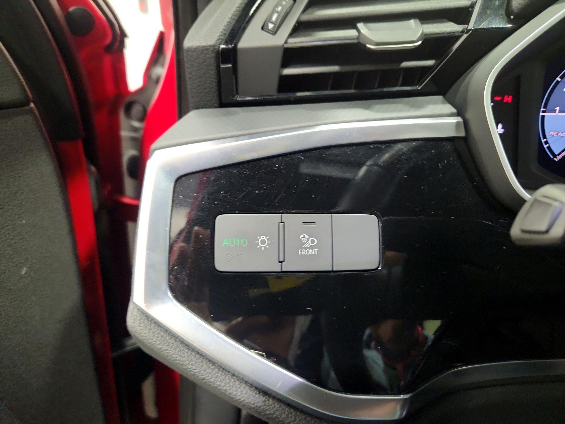 Thumbnail: 2023 Audi Q3 - 13